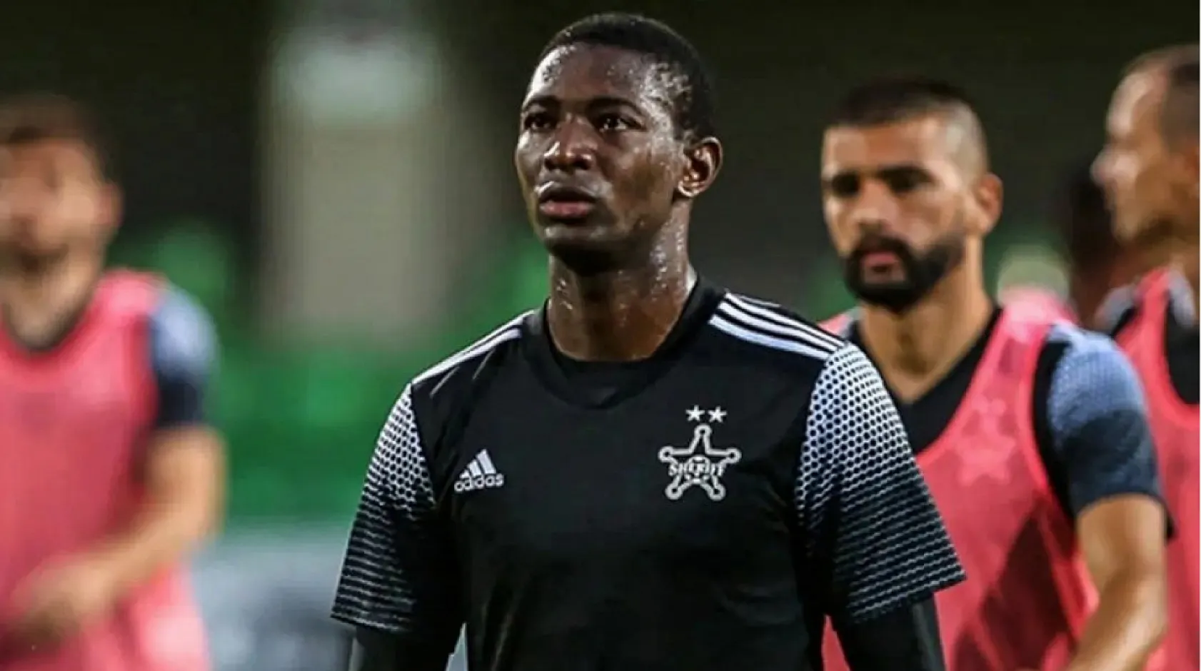 Avrupa Tecrübeli Ön Libero Süper Lig Yolunda! İmza Kapıda