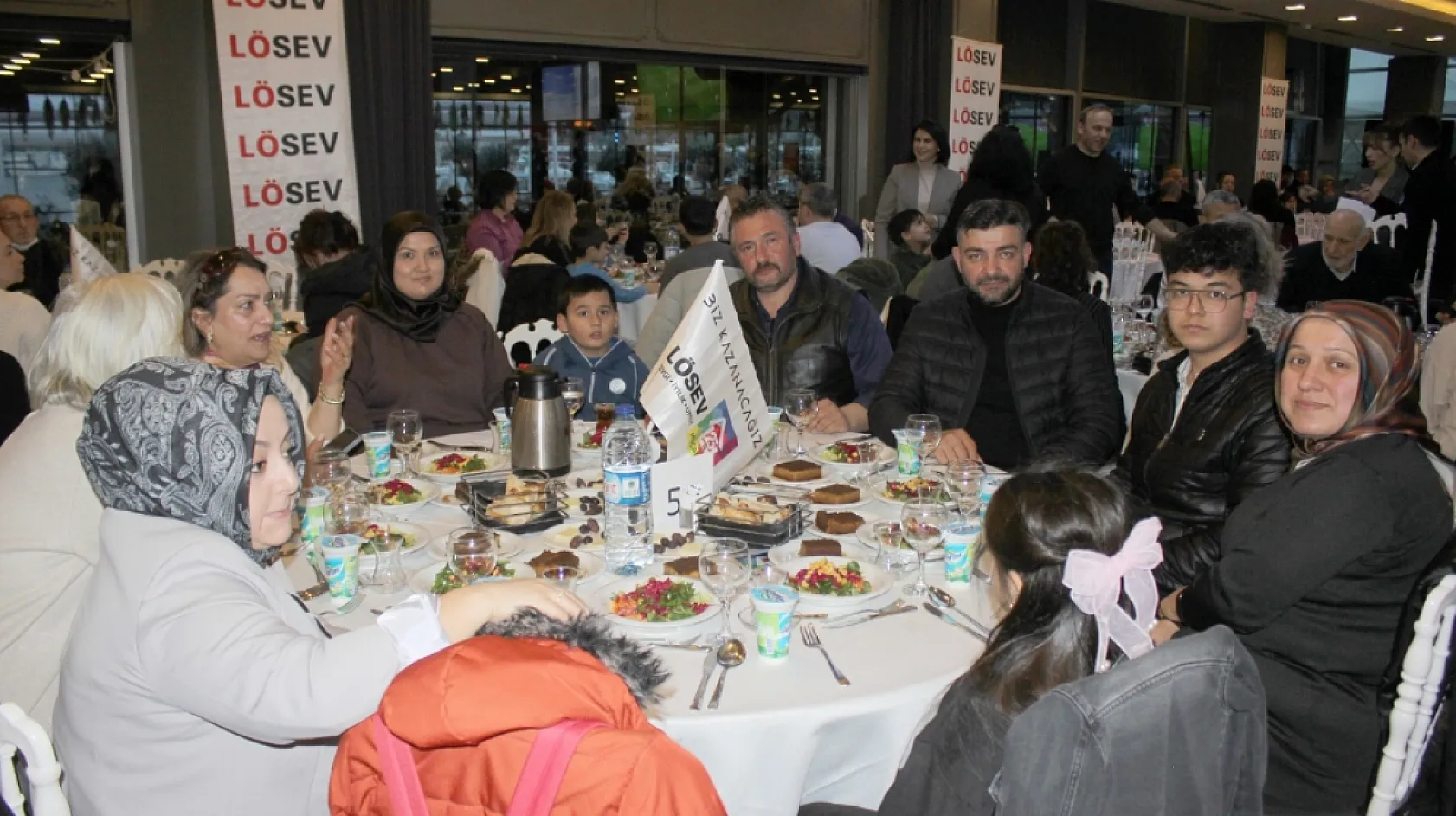 LÖSEV Ailesi Samsun'da iftarda buluştu: 'Mücadelede yalnız değilsiniz'