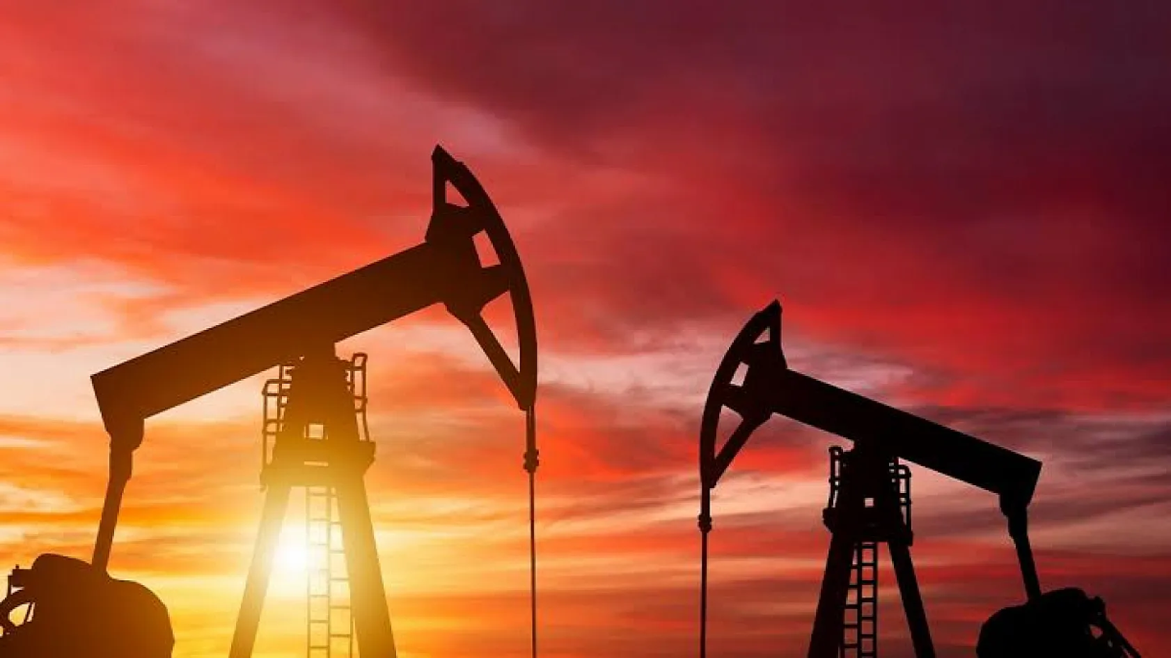 ABD, 2026 petrol fiyatı tahminini aşağı yönlü revize etti