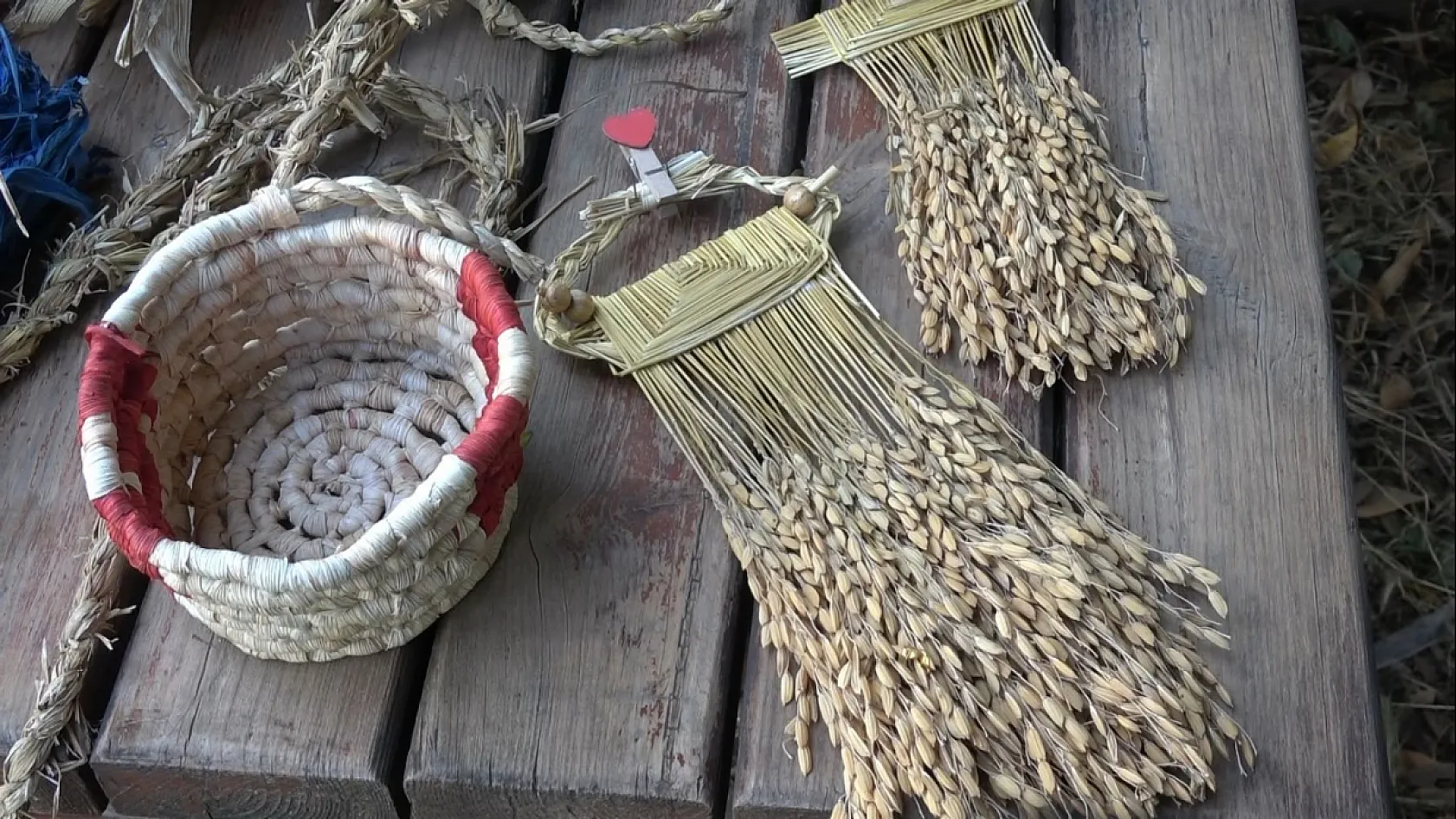 Pirinç Sapları Zembil Üretiminde Değerlendiriliyor