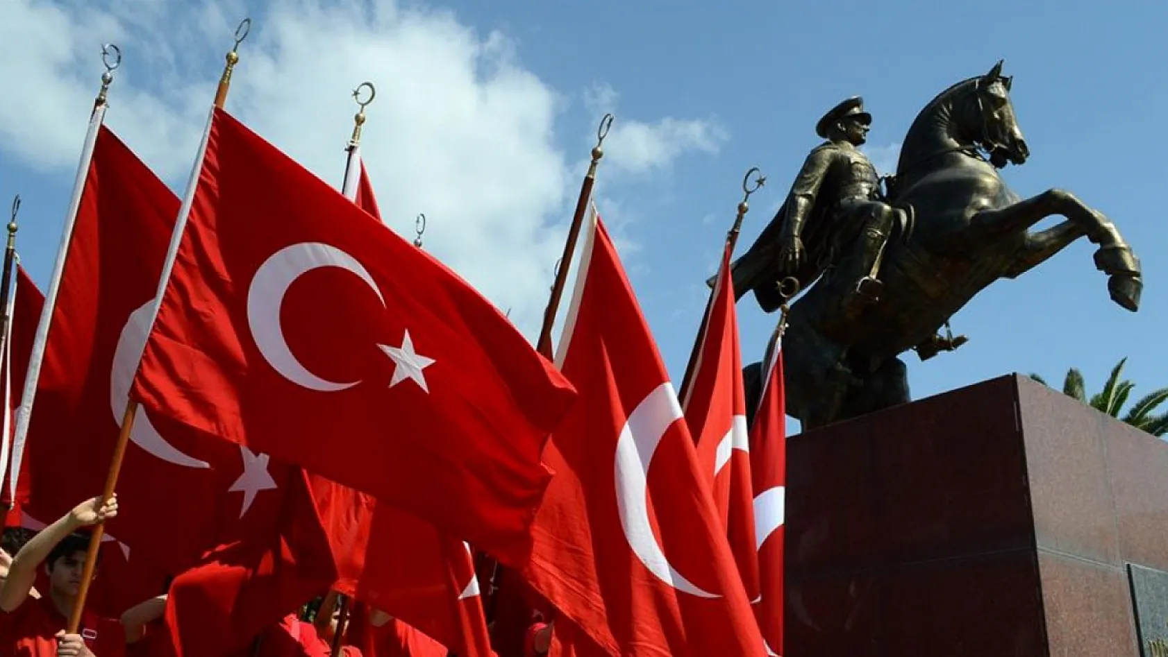 19 Mayıs Tatil Mi 2026? 19 Mayıs Resmi Tatil Mi, Hangi Güne Denk Geliyor?