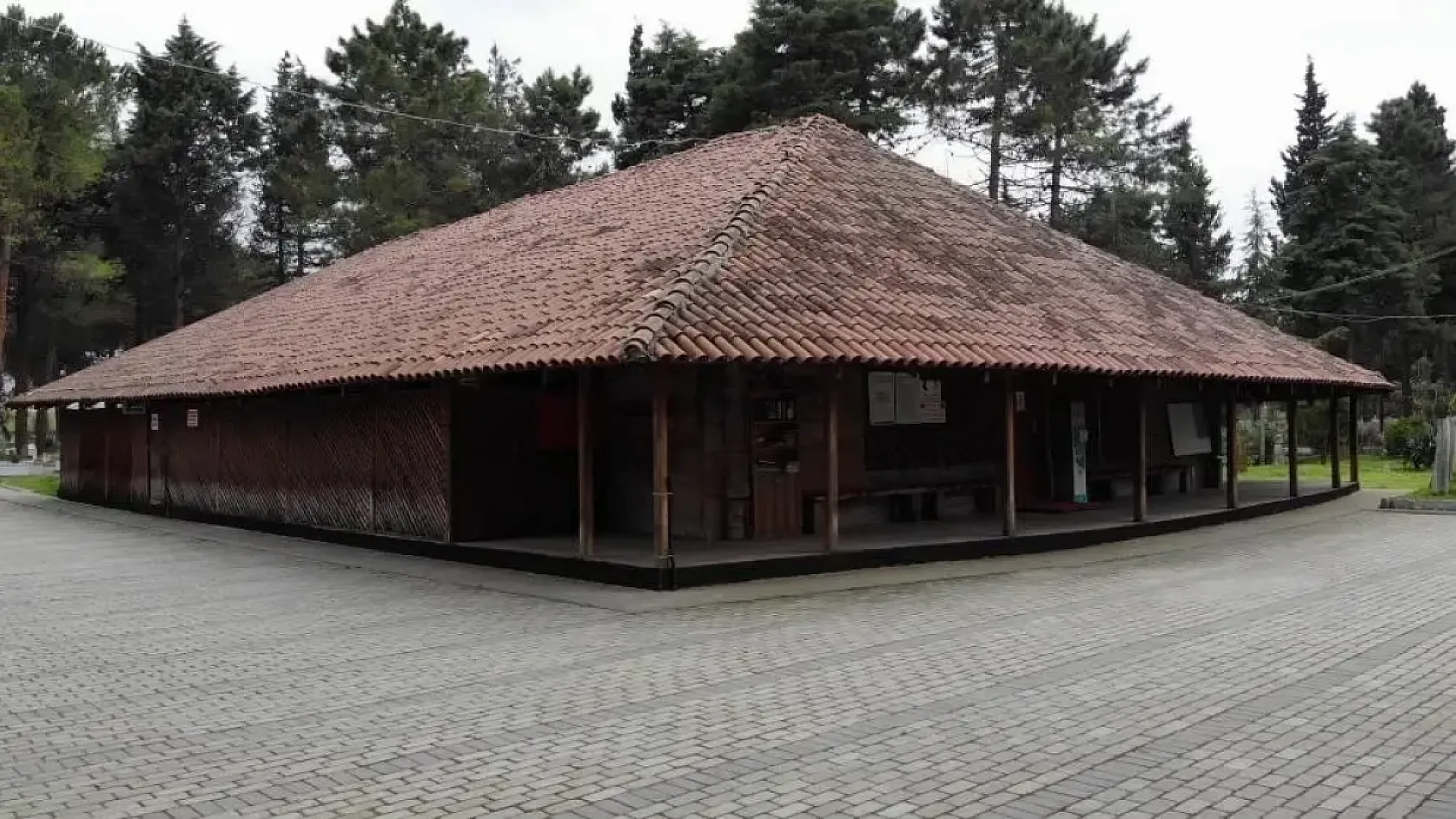 8,5 asırlık Göğceli çivisiz camii geleceğe hazırlanıyor