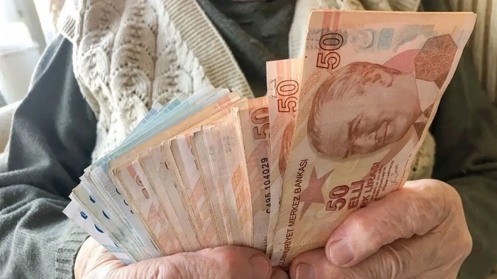 Zamlı emekli maaşları için tarih belli oldu! İşte zamlı maaşların yatacağı tarih