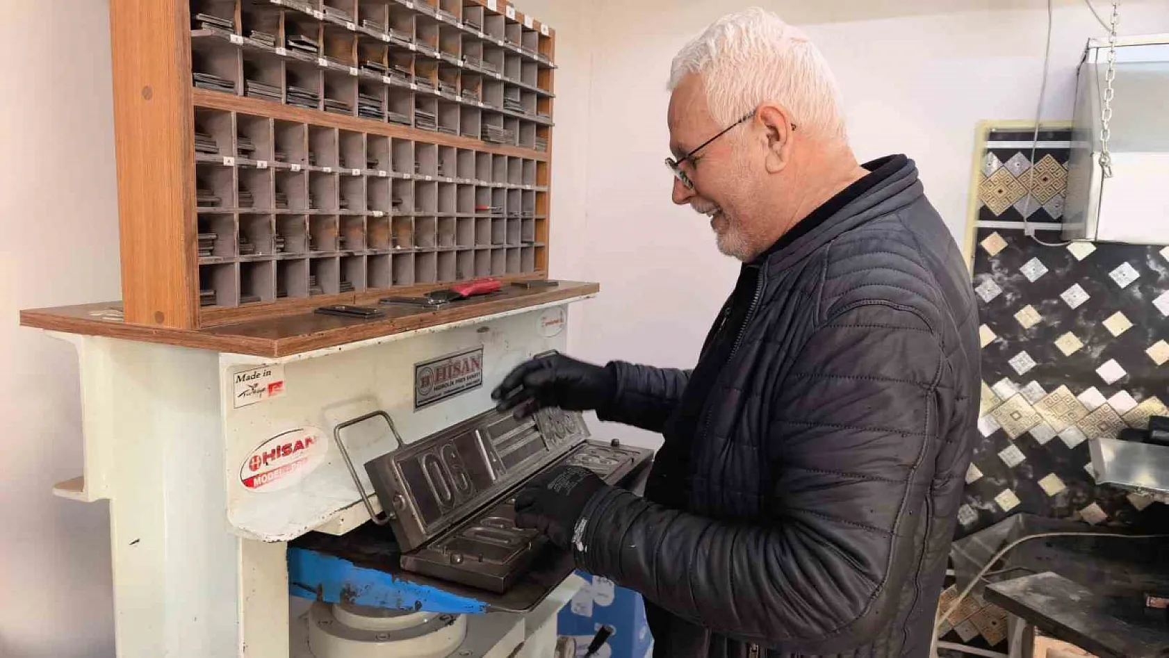 APP plakada geri sayım | Hangi plakalar sahte sayılıyor? 140 bin TL ceza kimlere kesilecek?