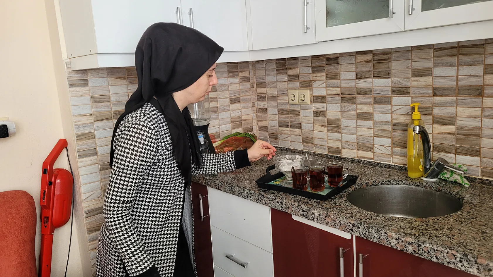 İş kazasında kolunu ve ayağını kaybeden engelli baba yıllardır iş bekliyor