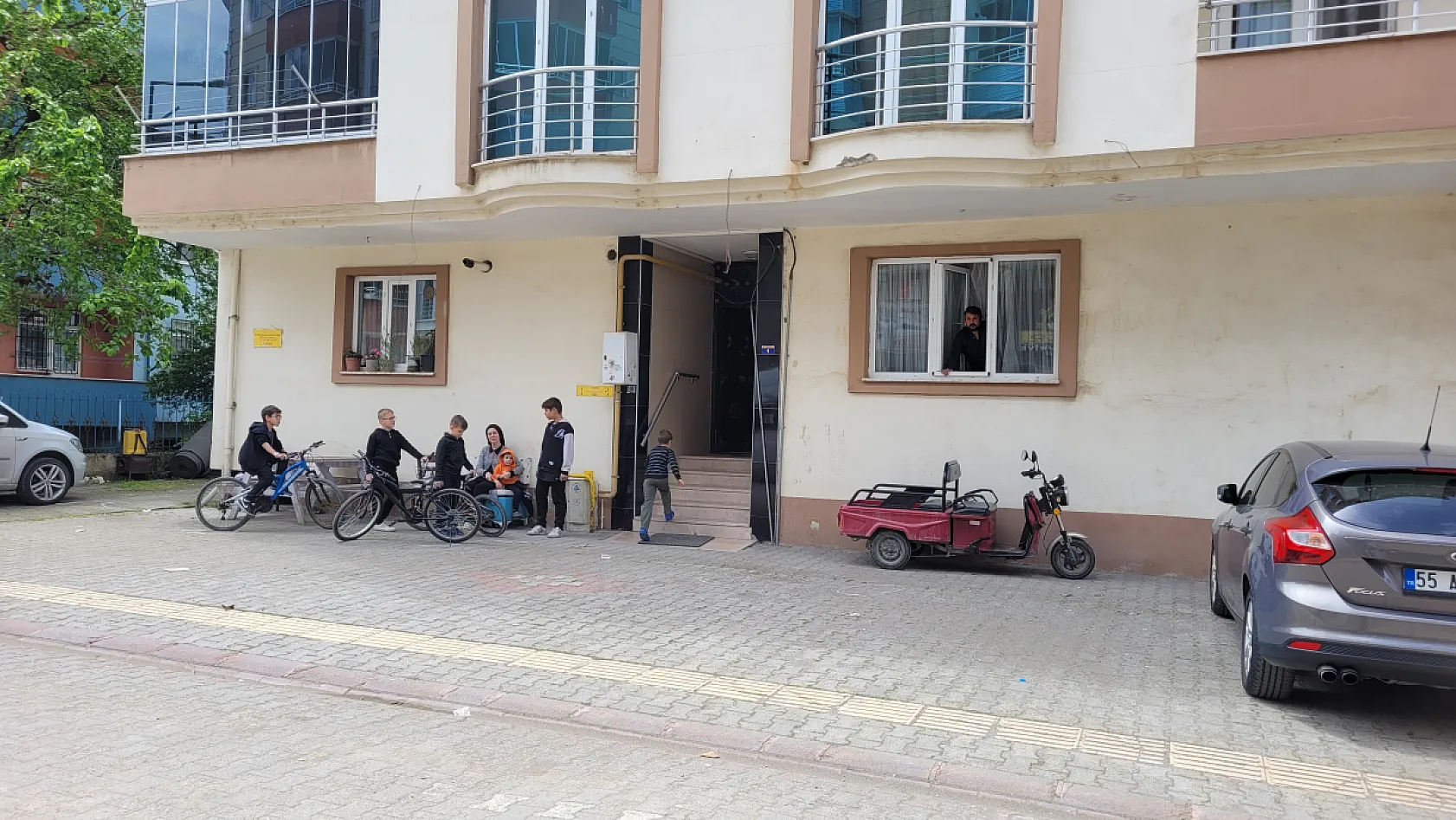 İş kazasında kolunu ve ayağını kaybeden engelli baba yıllardır iş bekliyor