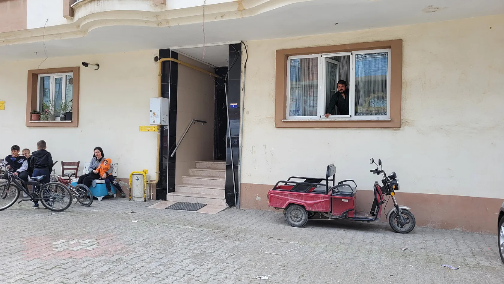 İş kazasında kolunu ve ayağını kaybeden engelli baba yıllardır iş bekliyor