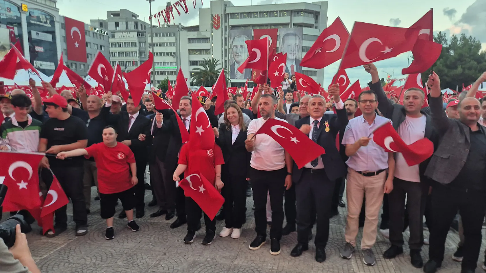 Samsun'da 'İrade Bizim, Zafer Bizim' yürüyüşü gerçekleştirildi