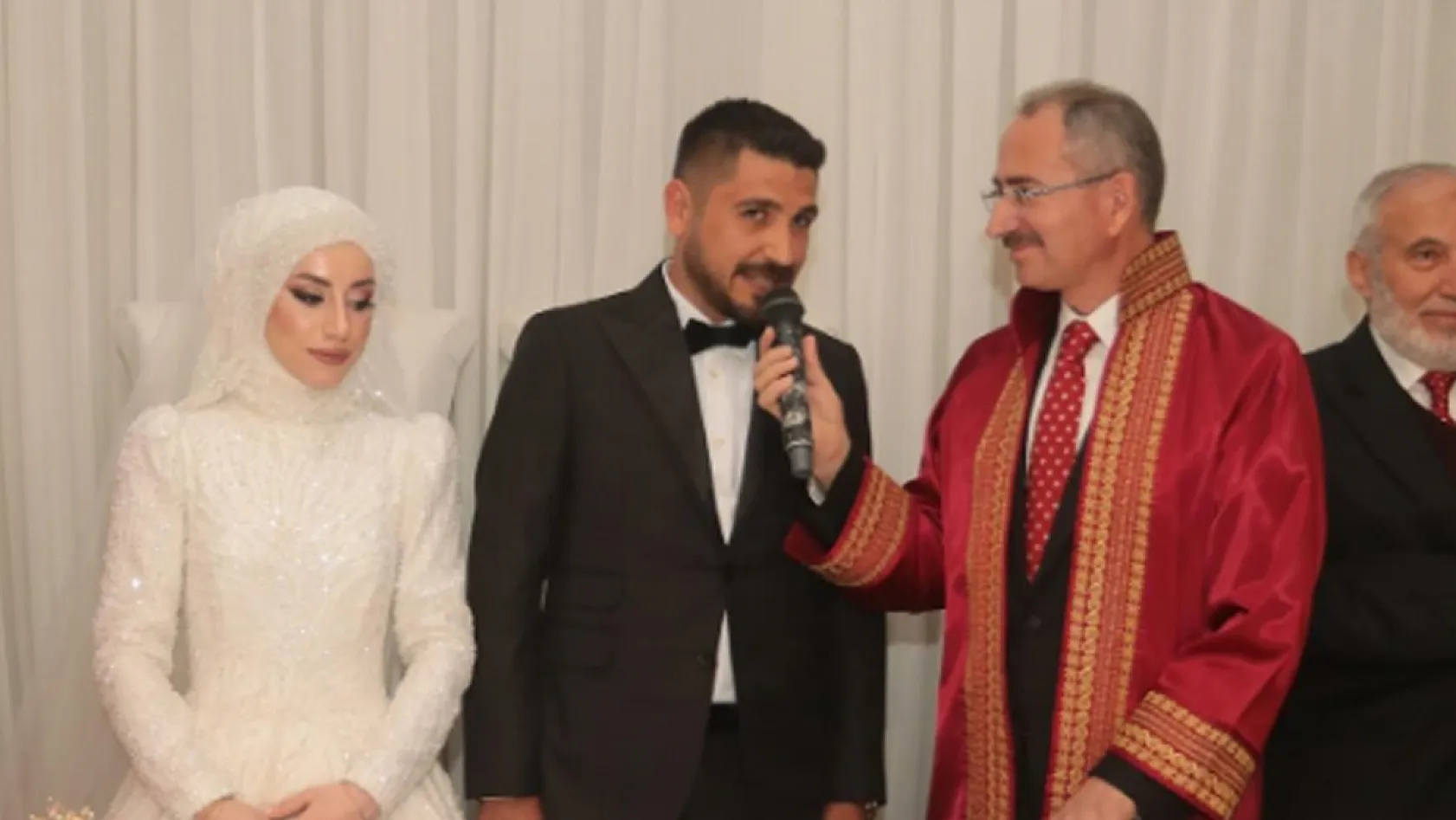 Çarşamba'da 959 çift 'EVET' dedi