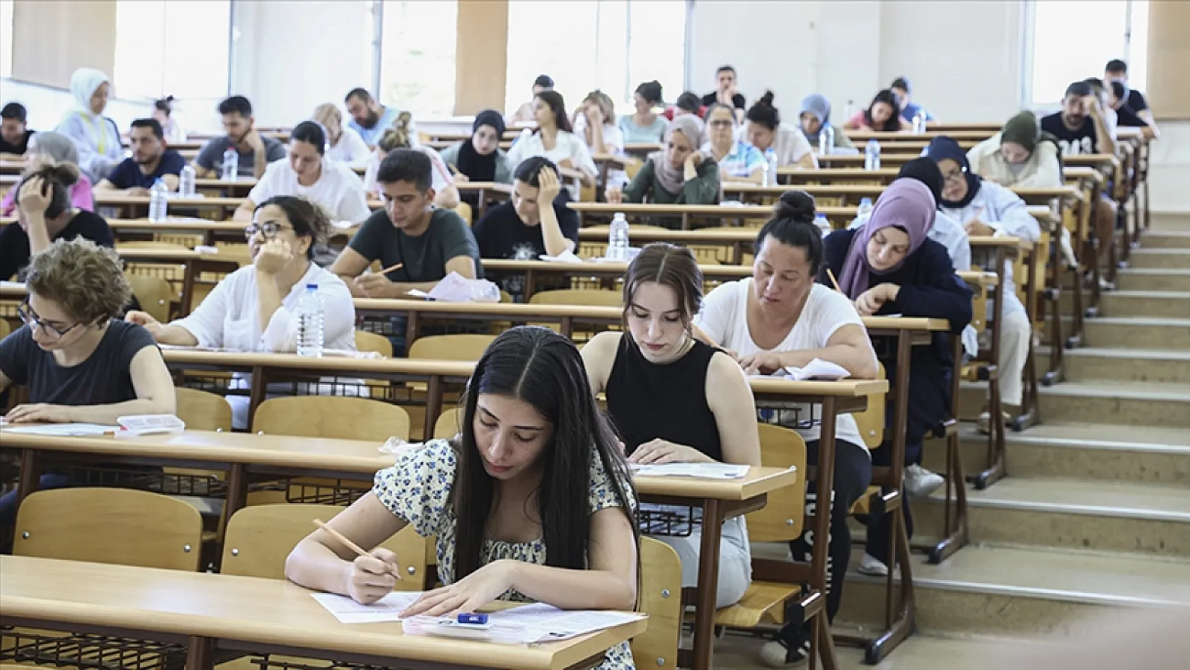 KPSS 2025 Sonuçları İçin Geri Sayım Başladı: Adaylar Heyecanla Bekliyor