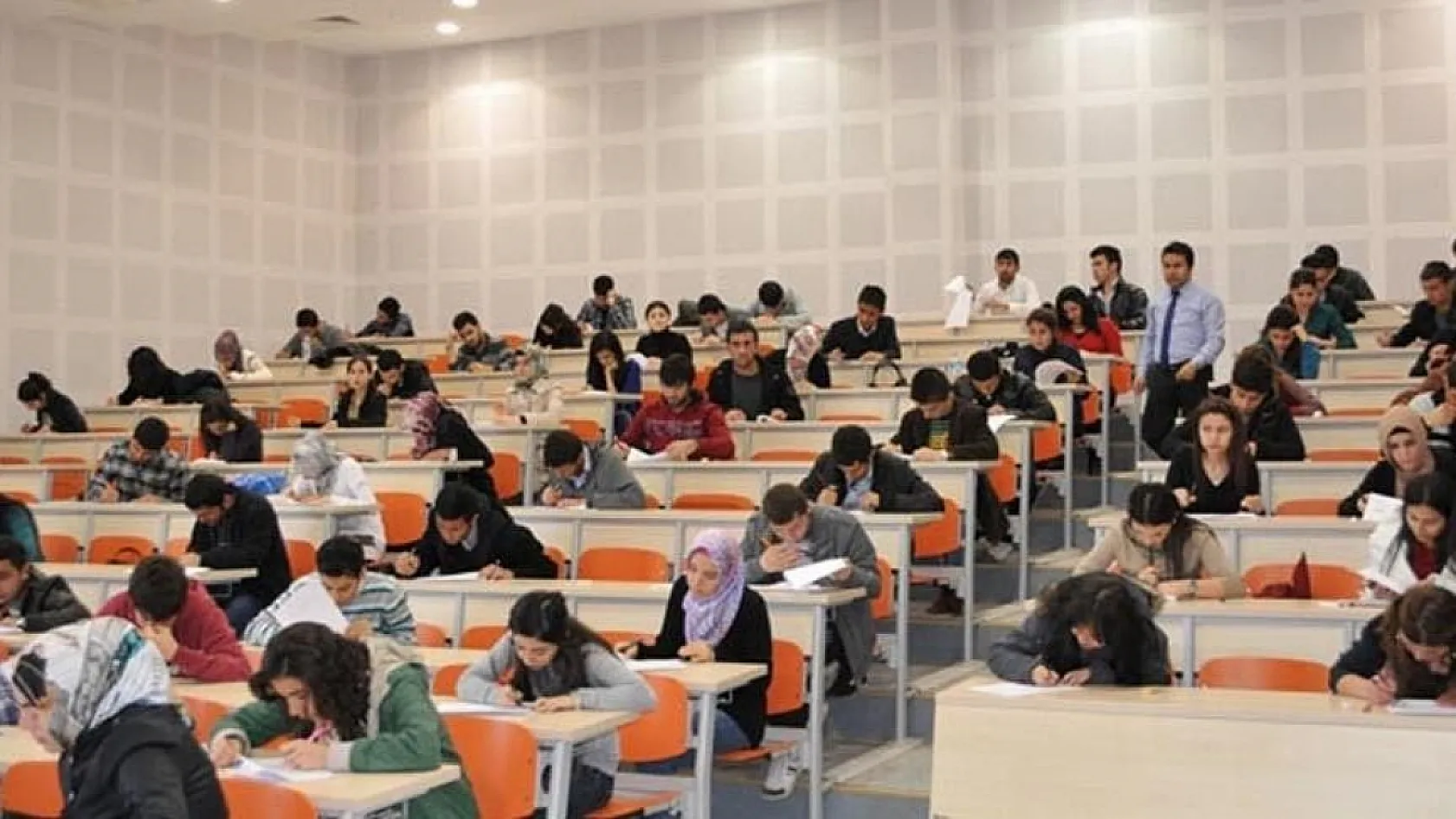 KPSS heyecanı başlıyor: 7 Eylül'de 400 bini aşkın aday sınavda
