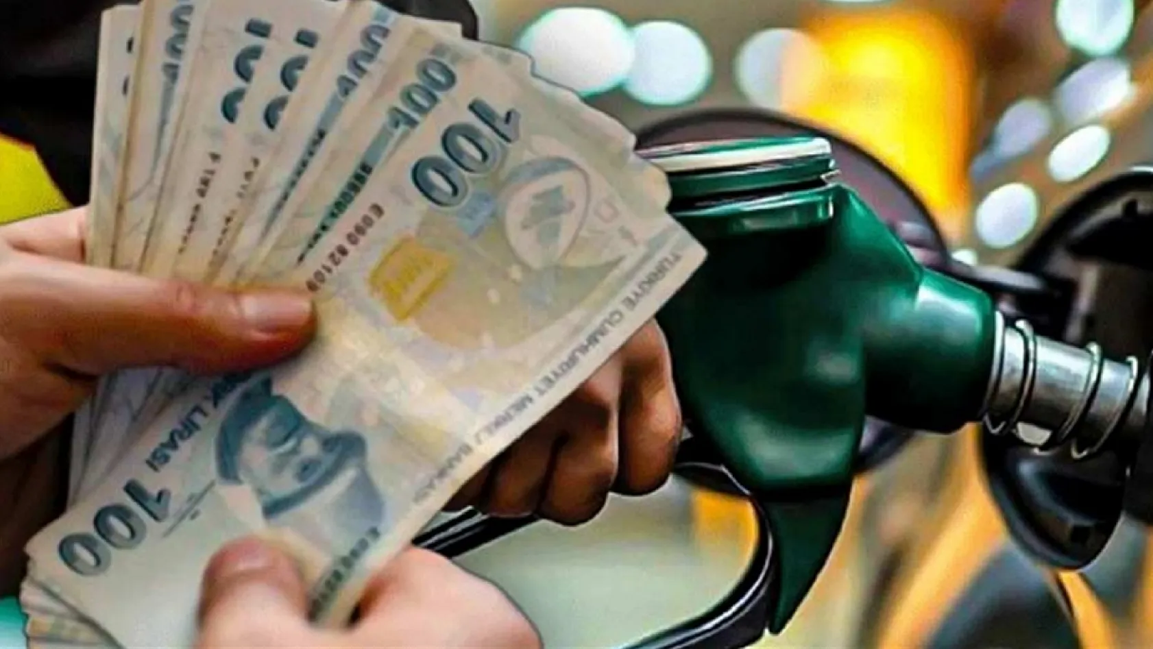 Akaryakıta Yeni Zam Kapıda: Benzin Fiyatları Bir Kez Daha Değişiyor