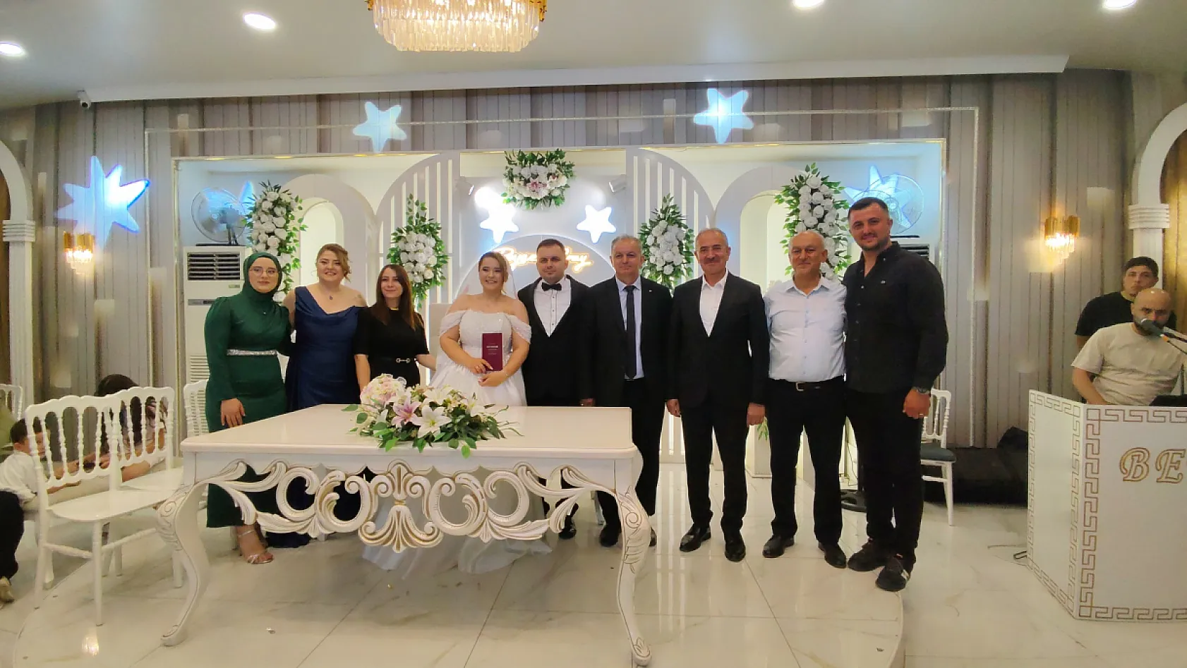 Akbaş Ve Öztürk Ailelerinin Mutlu Günü