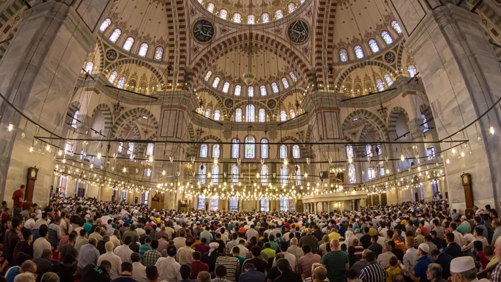 Teravih Namazı Ne Zaman Bitiyor 2026?
