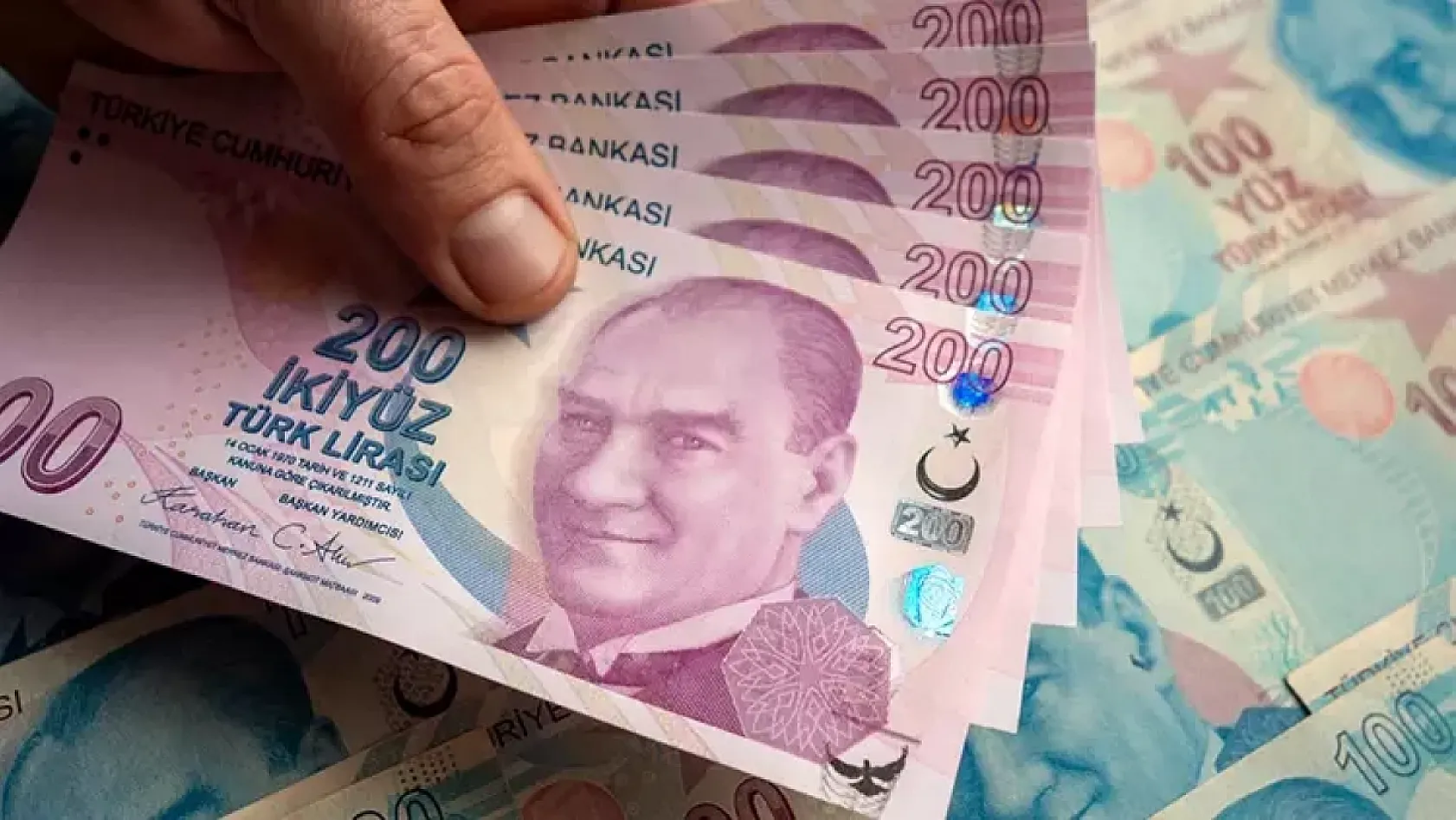 Emekliye bayram öncesi müjde! İkramiye için masadaki 3 sürpriz rakam belli oldu