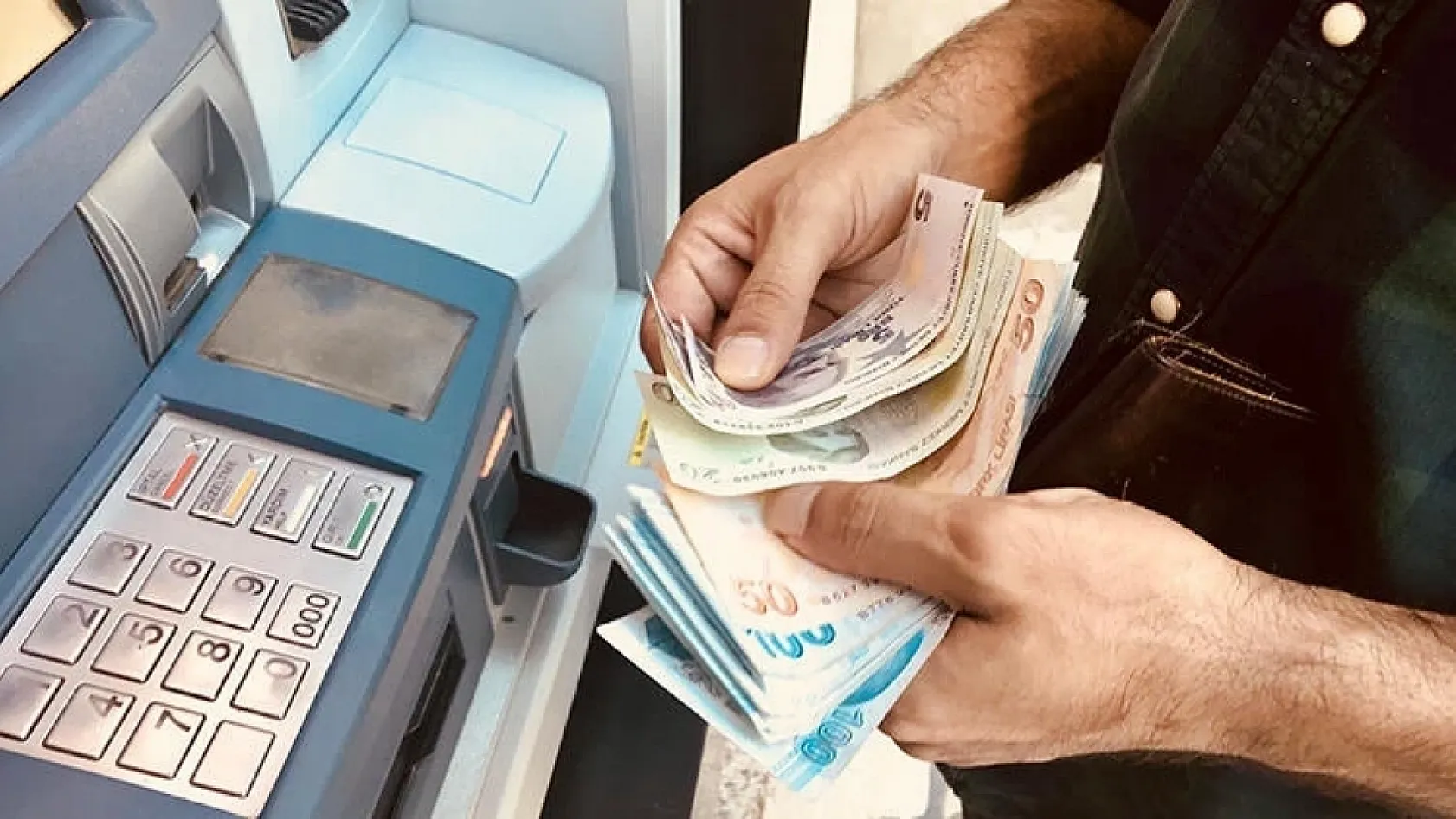KYK Burs ve Kredi Başvuruları 2025-2026: Başvuru Tarihi, Şartlar ve Ücretler