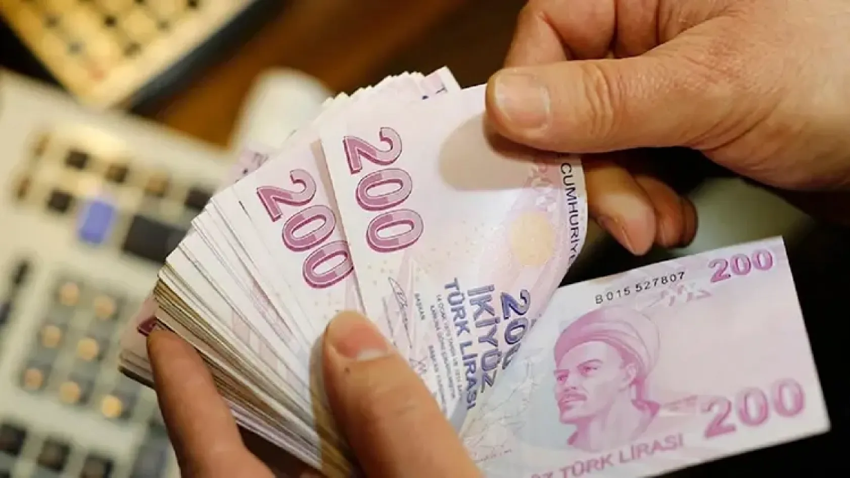 Emeklilerin bayram ikramiyesi heyecanı başladı