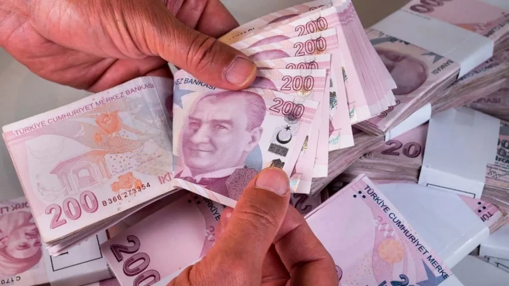 Ocak 2027 maaş zammında yeni hesap: Memur ve emeklinin maaşı ne kadar olacak?