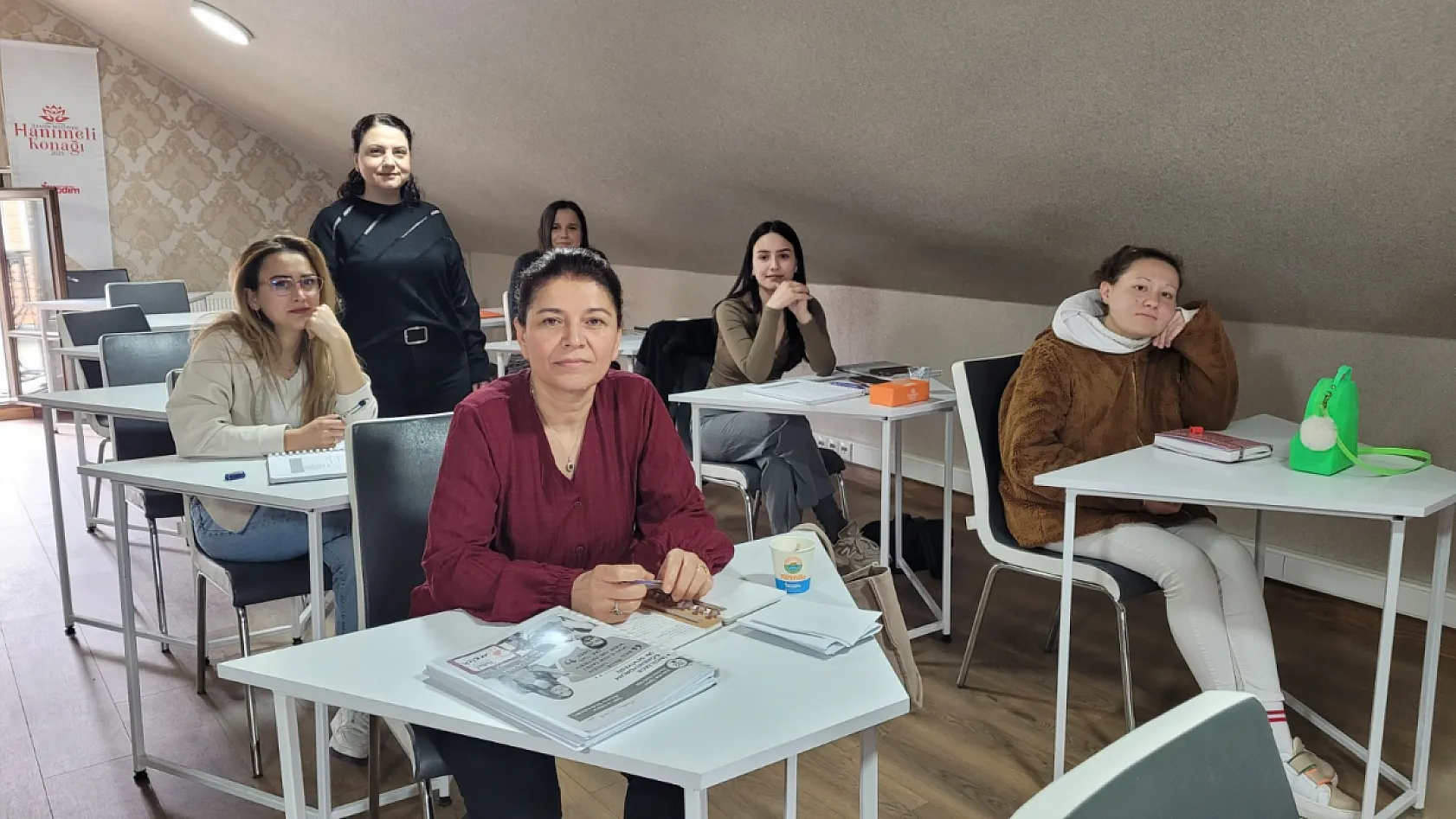 Samsun'da 48 yaşındaki Fatma Çelebi yeniden öğrenci oldu