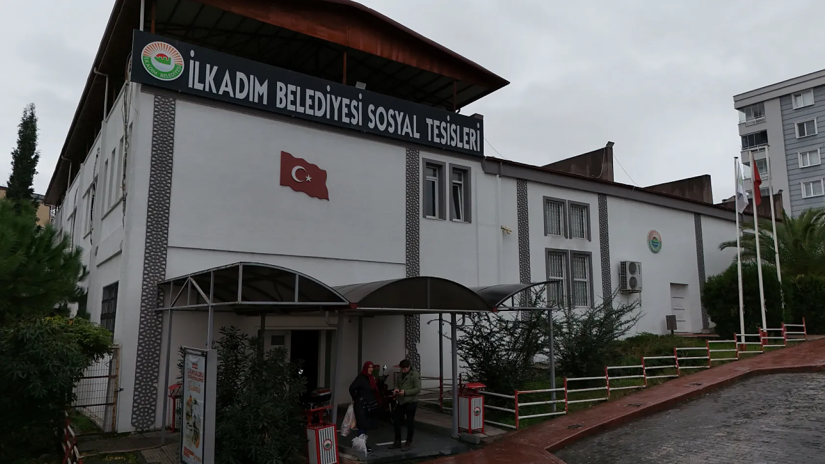 İlkadım belediyesi 105 çifti ücretsiz evlendirdi
