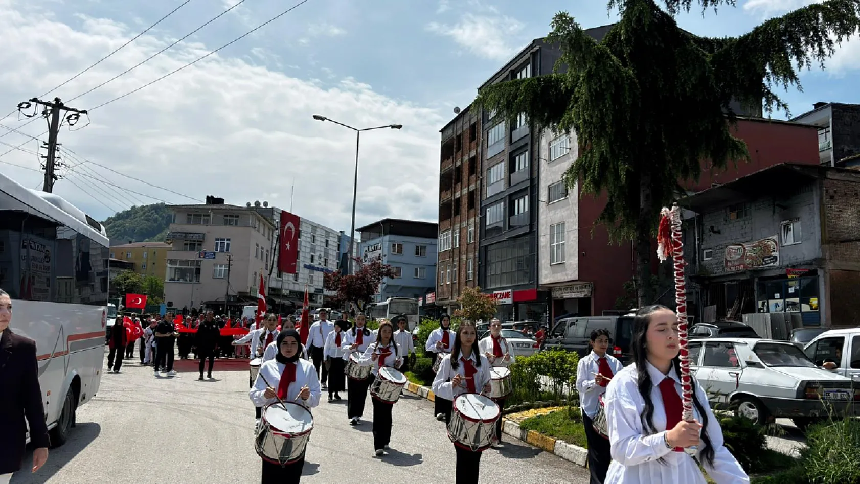 Vezirköprü, Terme ve Salıpazarı'nda 19 Mayıs coşkusu