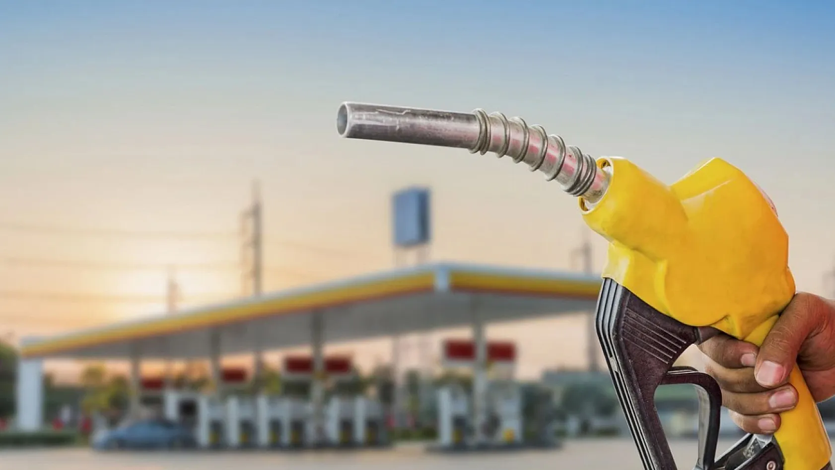 Motorinde Büyük İndirim Kapıda: 14 Nisan'da Fiyatlar Sert Düşüyor