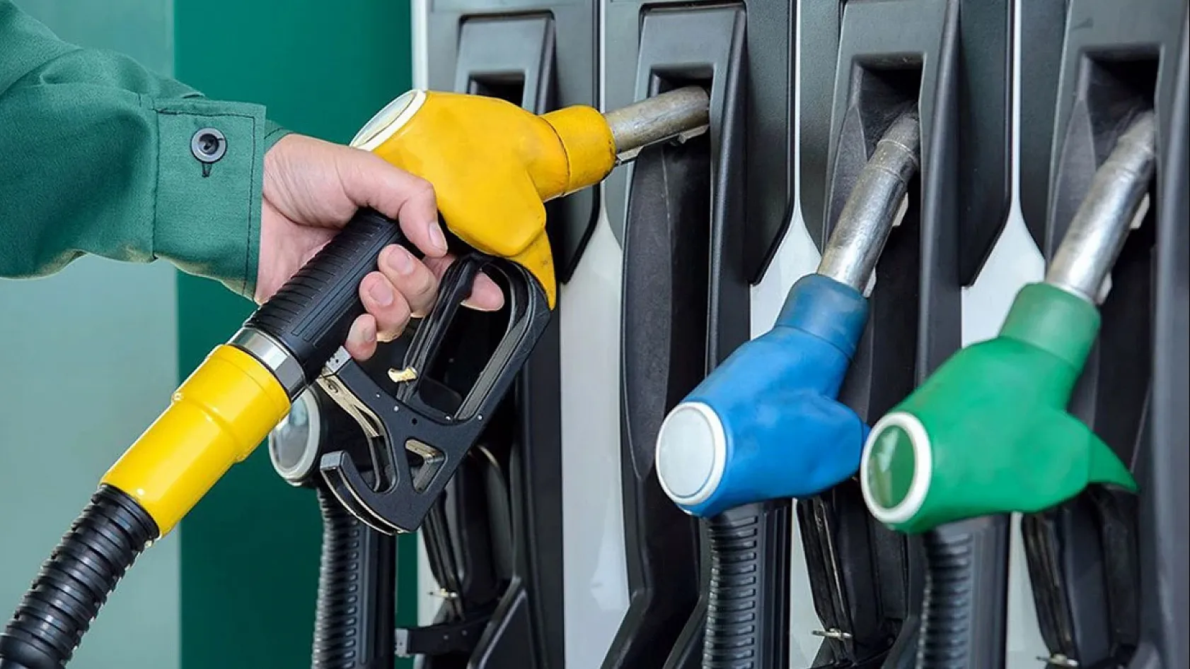 Motorinde Büyük İndirim Kapıda: 14 Nisan'da Fiyatlar Sert Düşüyor