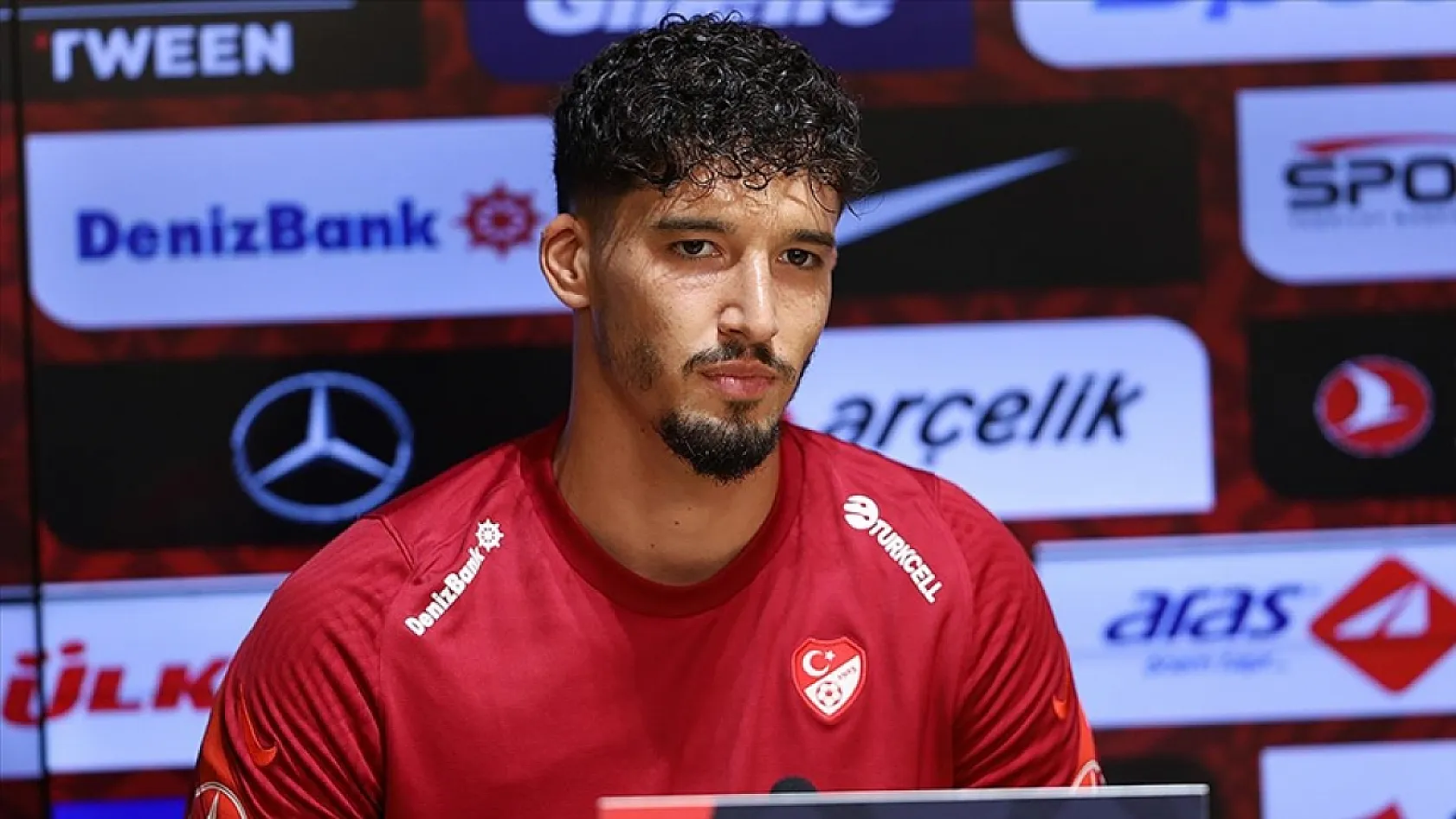 Manchester United'da Altay Bayındır Kararı!