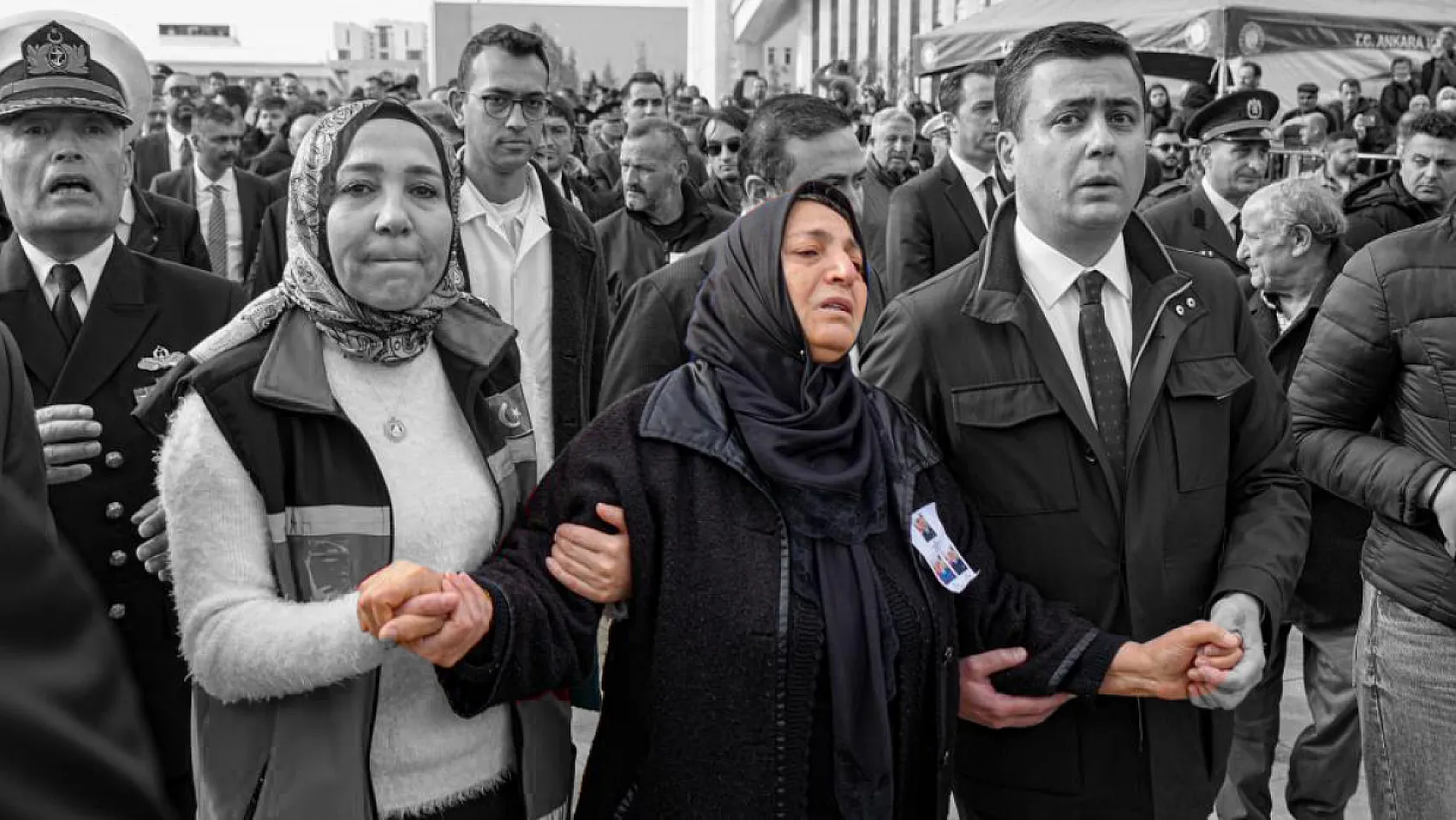 Türkiye şehitlerini uğurladı