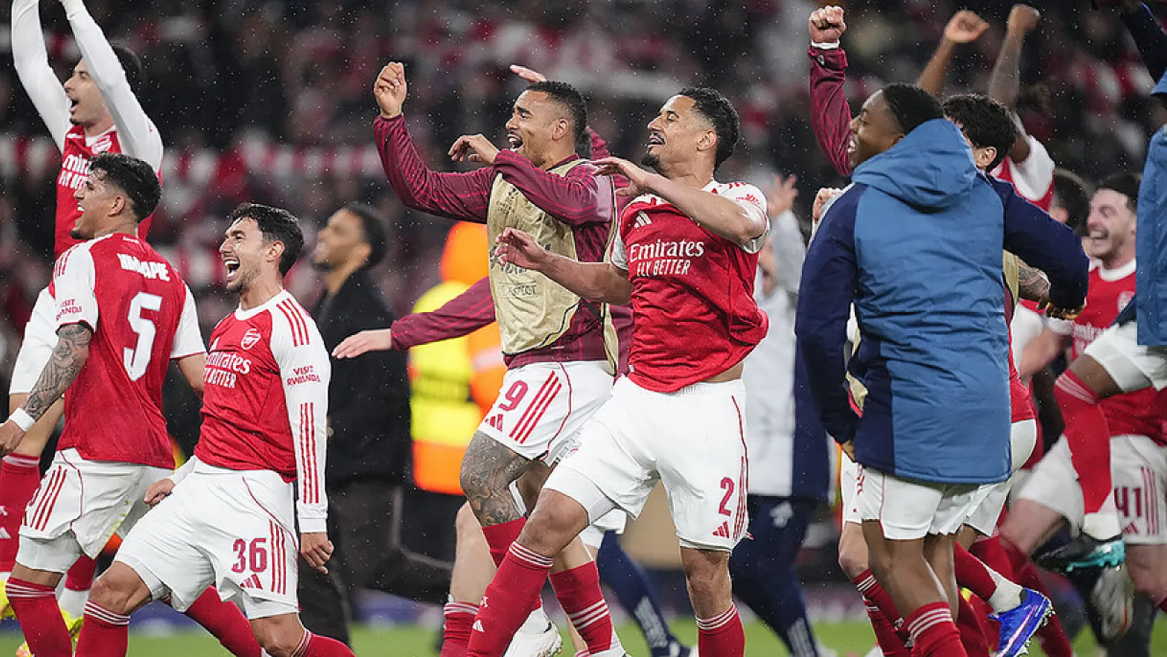 Arsenal Tarih Yazdı! 22 Yıl Sonra Premier Lig Şampiyonluğu Geldi