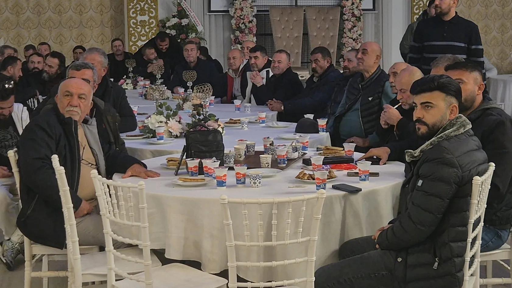 Samsun'da güvercin severler kupa töreninde buluştu