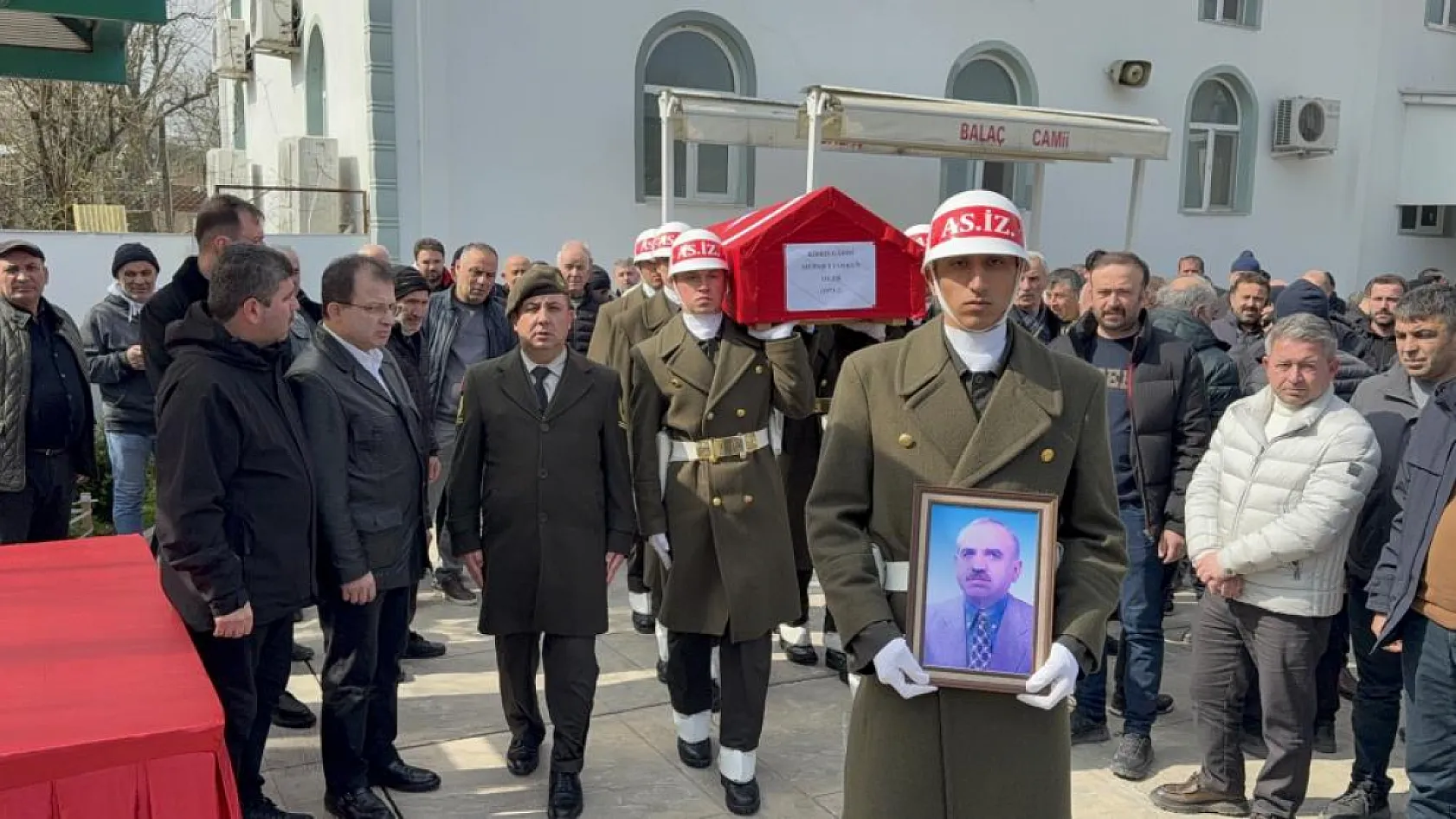 Kıbrıs gazisi son yolculuğuna uğurlandı