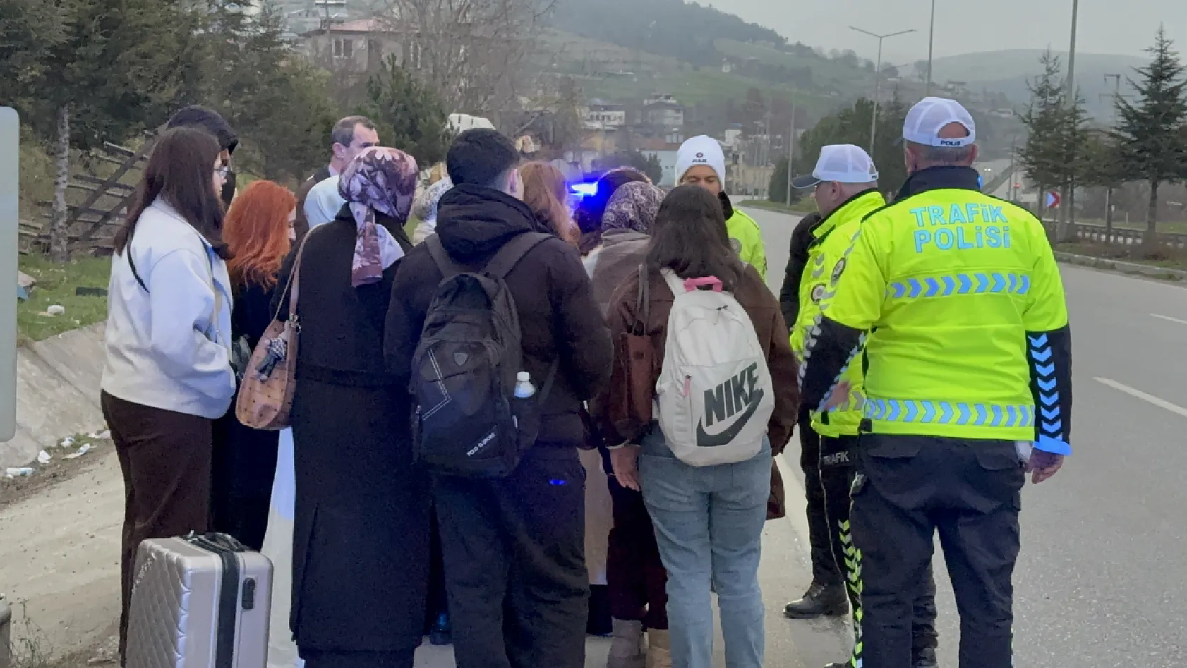 Samsun Atakum'da Tur Minibüsü Kazası: 4 Yaralı!
