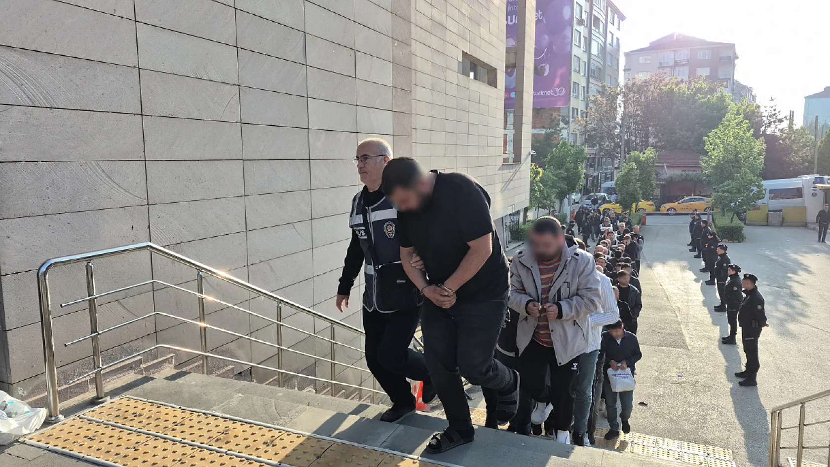 Samsun dahil 33 ilde 'Şafak Operasyonu': Paravan şirketler üzerinden milyarlar akıtmışlar!