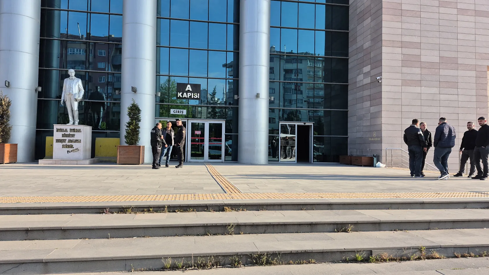 Samsun dahil 33 ilde 'Şafak Operasyonu': Paravan şirketler üzerinden milyarlar akıtmışlar!