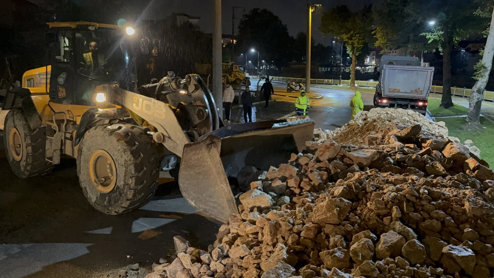 Yeşilırmak taştı! Mahalle ve köyler boşaltılıyor...