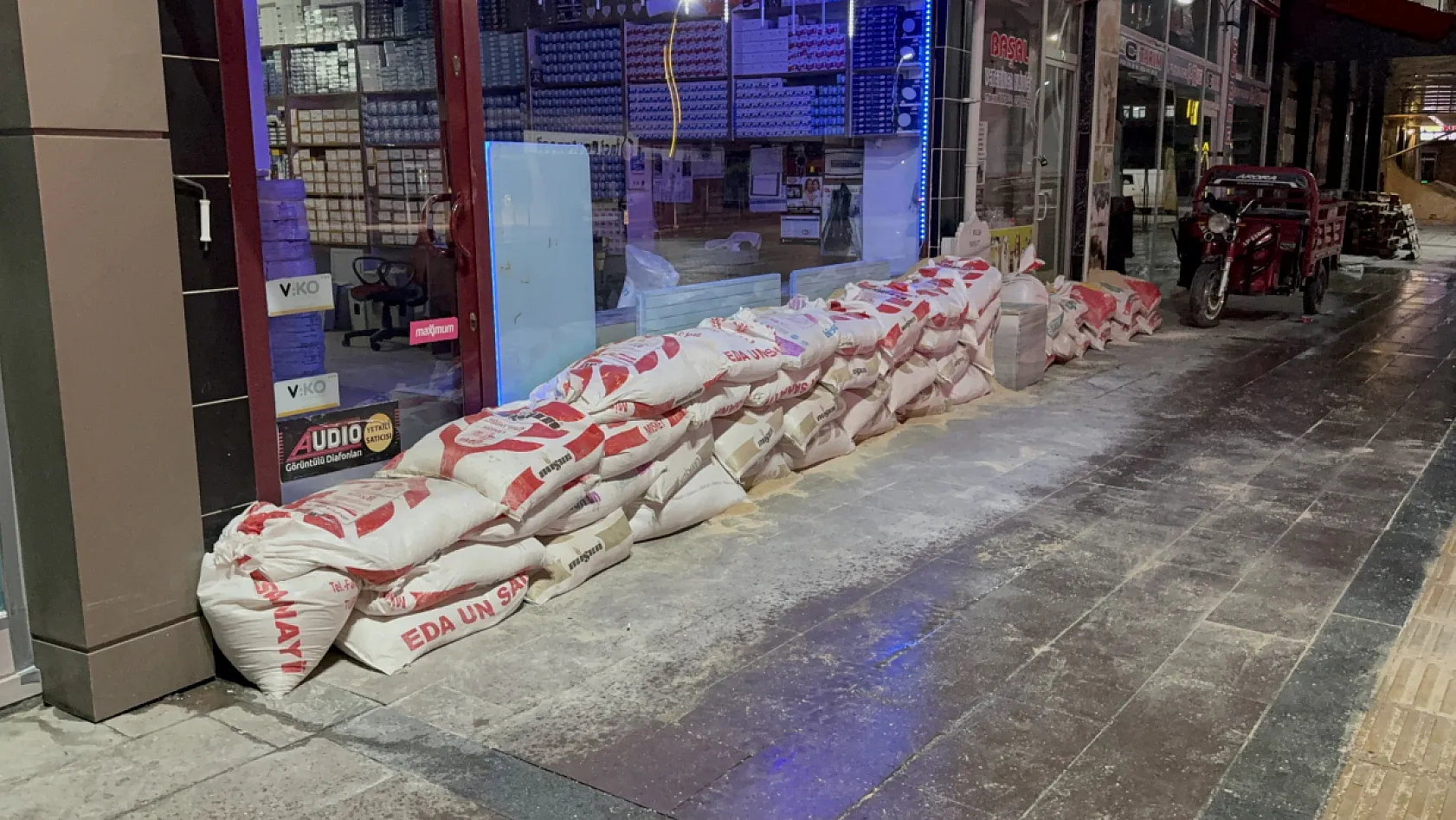 Yeşilırmak taştı! Mahalle ve köyler boşaltılıyor...