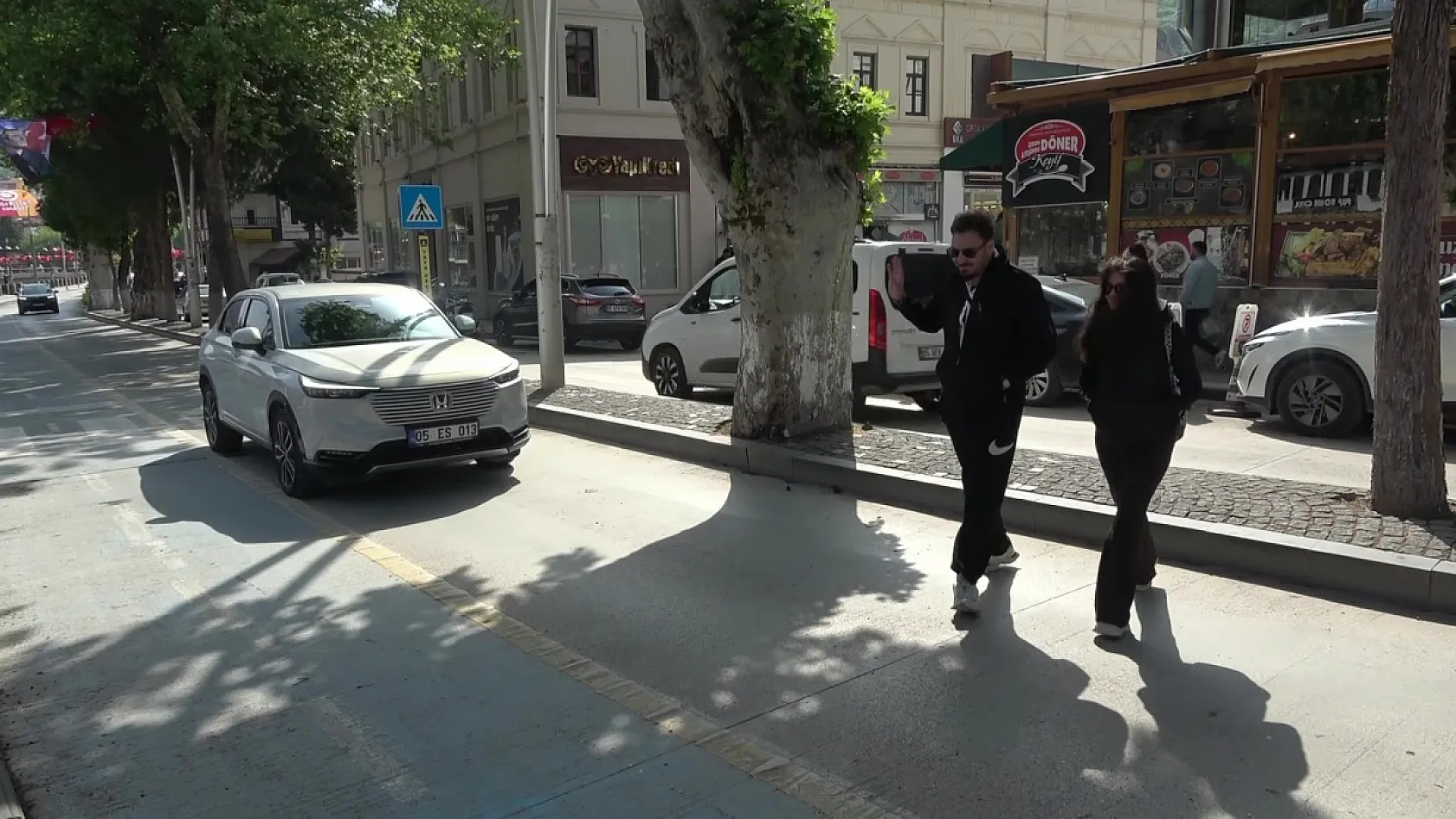 Trafiğin Dili Değişti: Kornasız Sokaklar, Yayaya Saygı