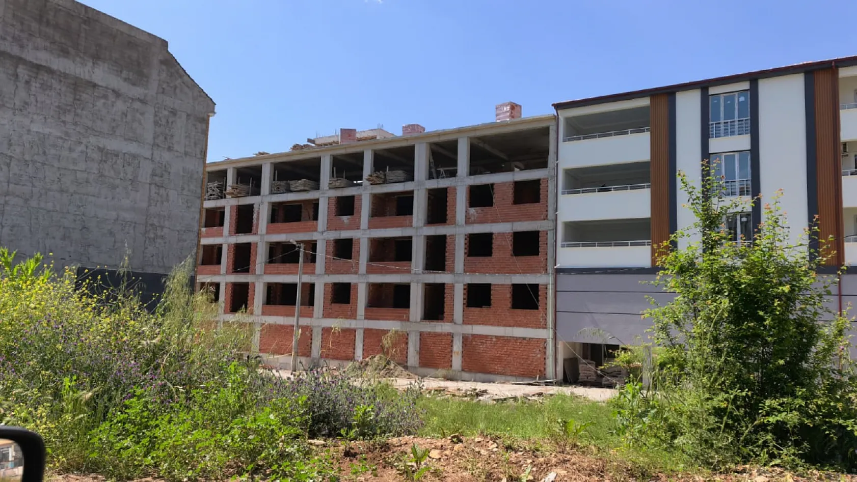Oğlunun gözü önünde can verdi