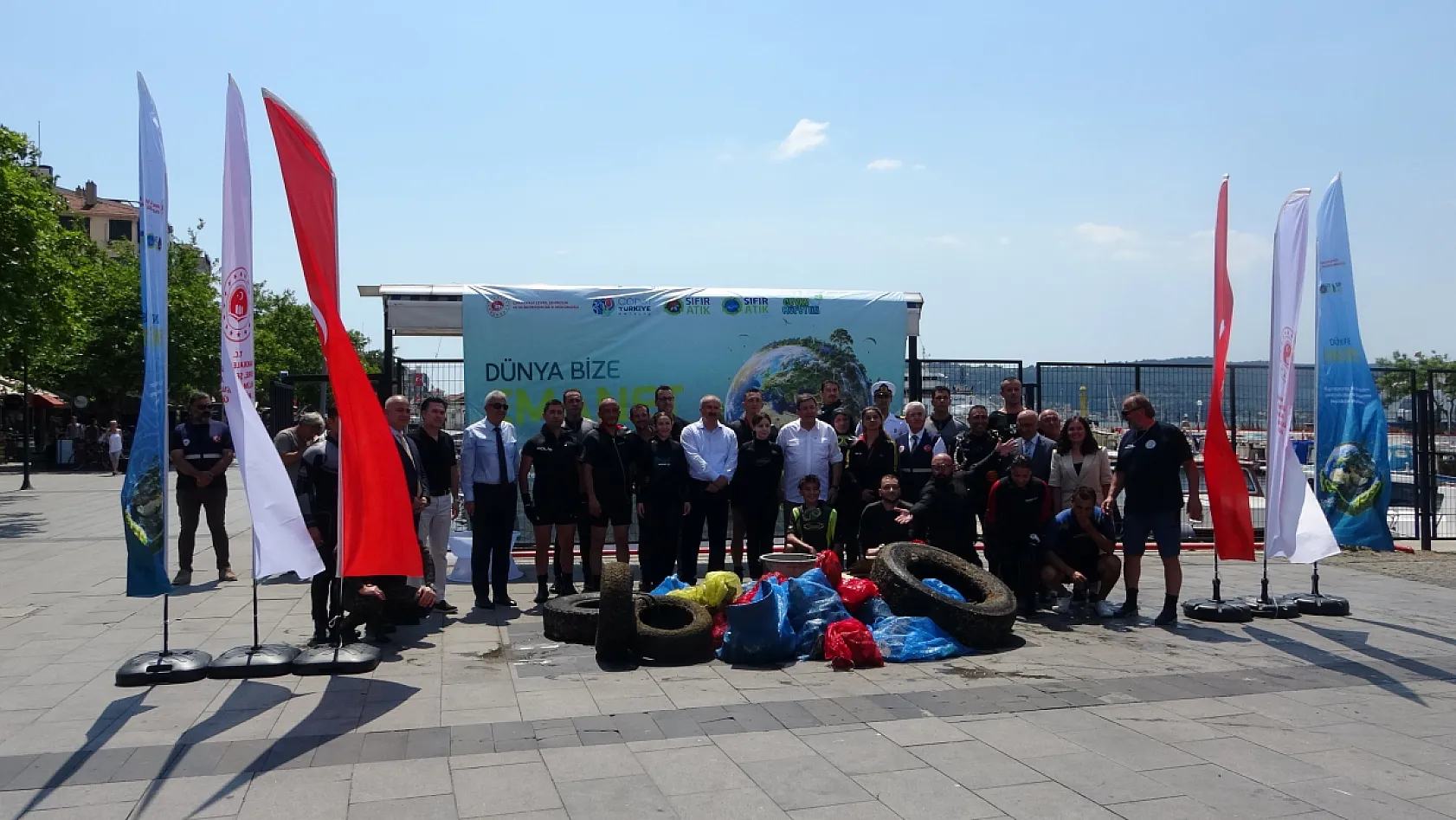 Çanakkale Yat Limanı'nda yüzey ve dip temizliği