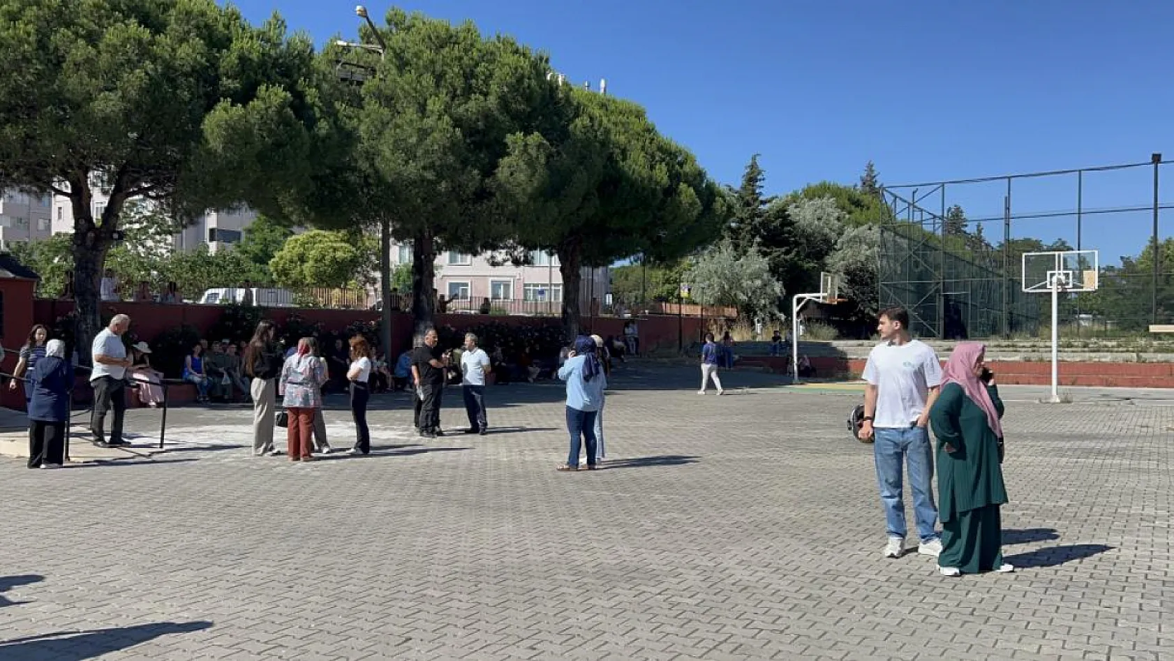 YKS'nin İkinci Oturumu AYT Başladı