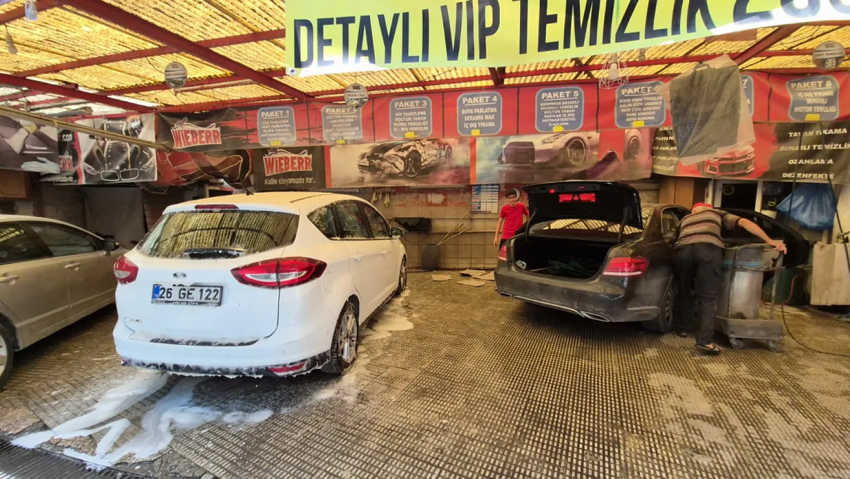 Yaz Hareketliliği Oto Yıkamacıların Yüzünü Güldürdü