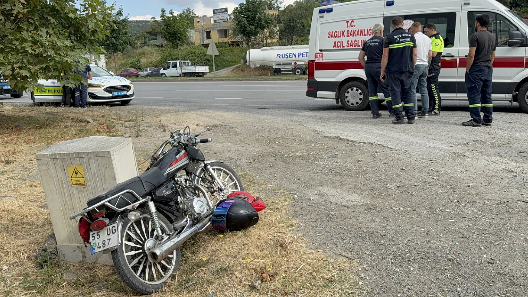 Samsun'da motosiklet otomobile çarptı! Feci kaza kamerada: 2 yaralı