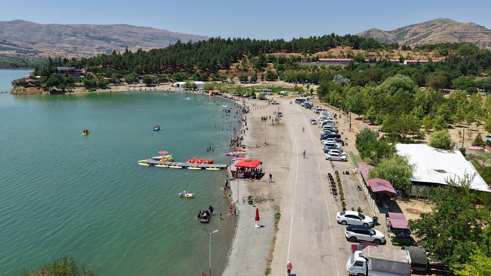 Ege ve Akdeniz'i aratmıyor! Hazar Gölü yazın gözdesi oldu