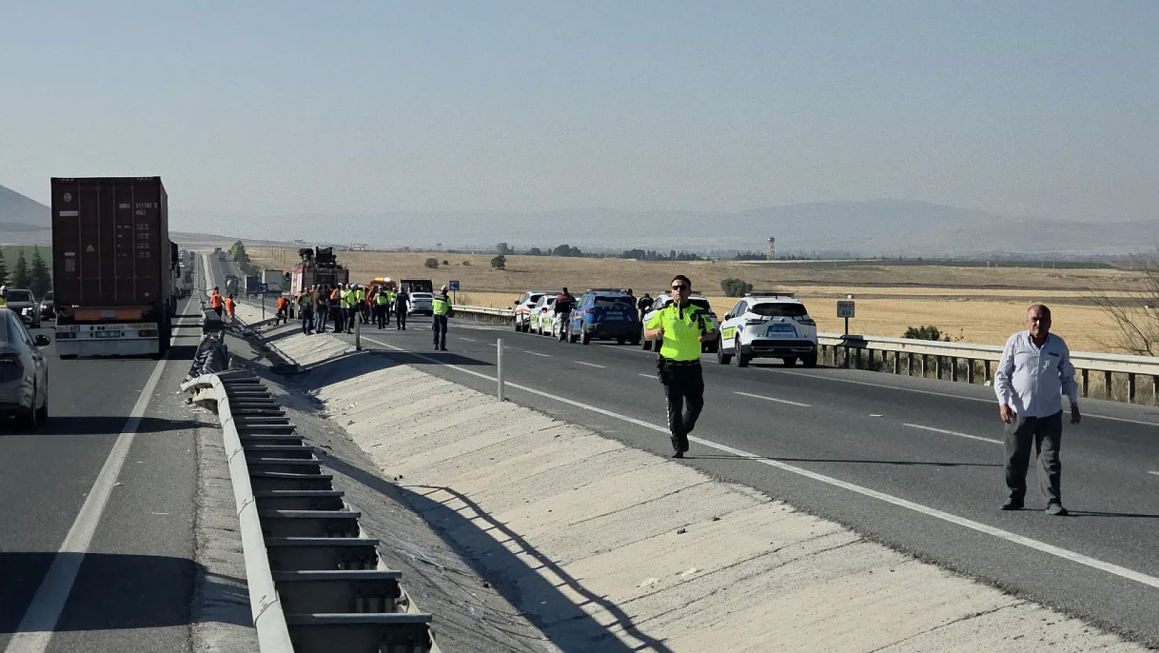 Yolcu Otobüsü Devrildi: 31 Kişi Yaralandı!