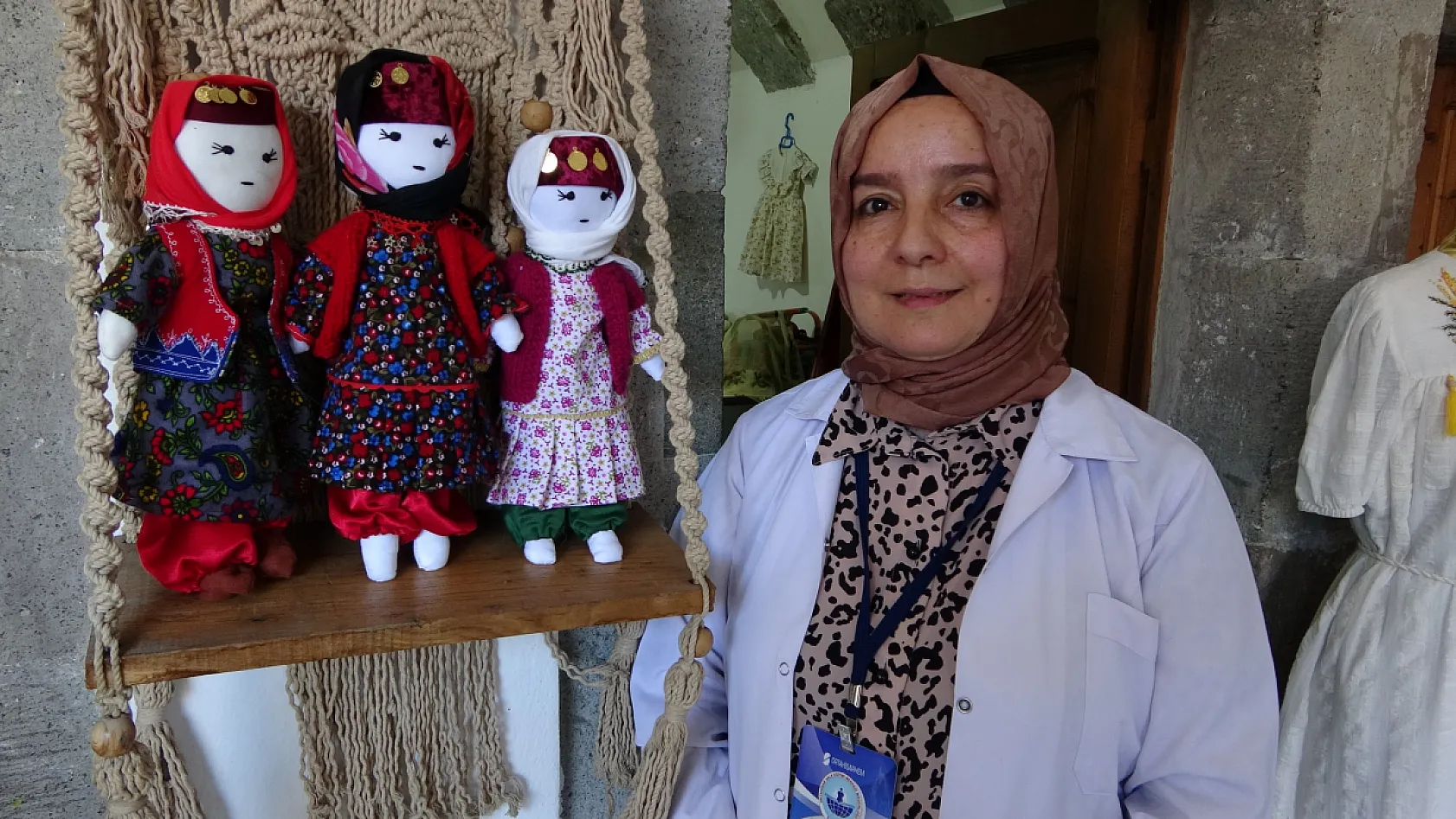 Sandıklardaki kültür bez bebeklerle yaşatılıyor