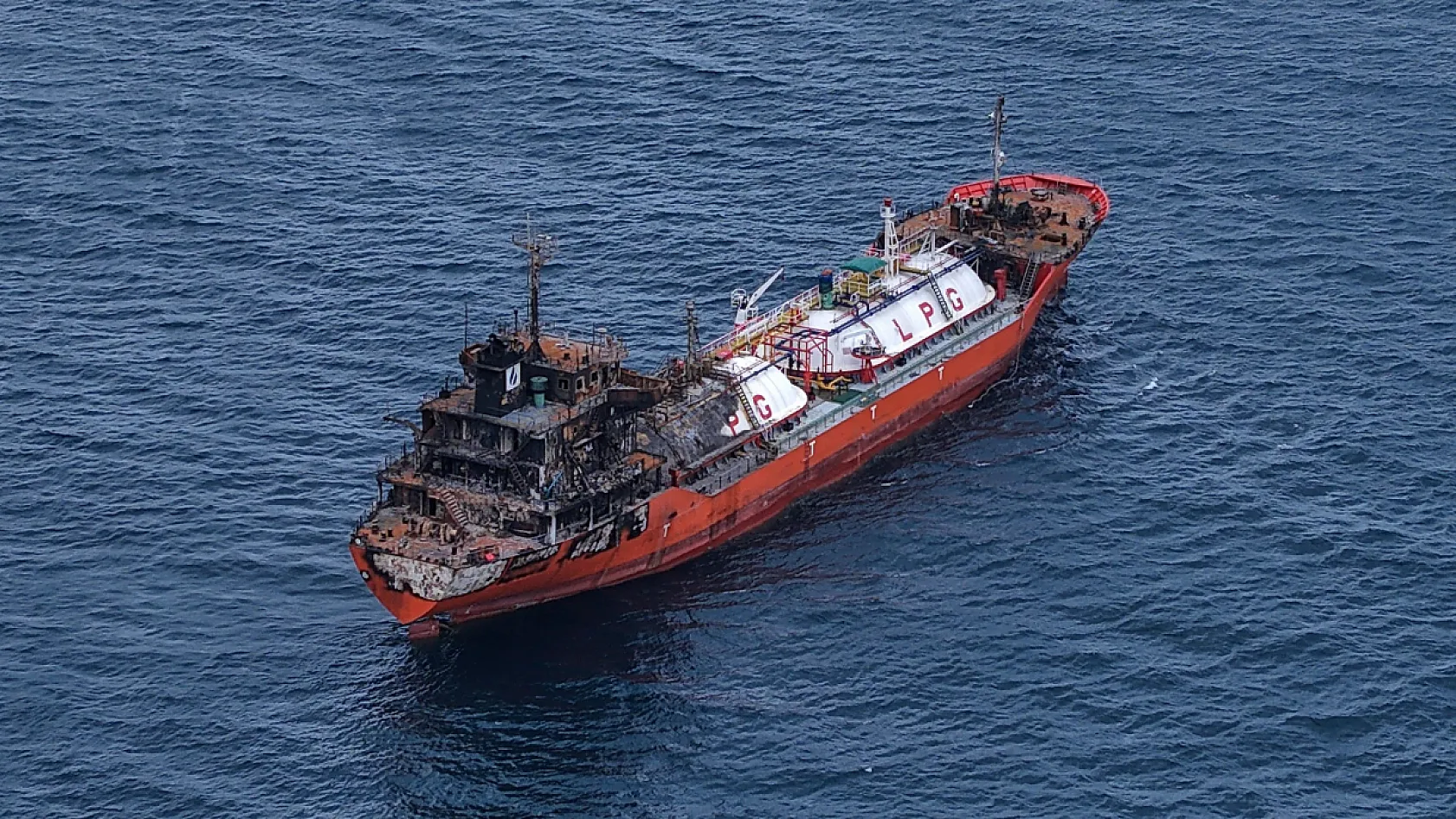 Karadeniz'de sivil gemiler dron saldırısına uğradı
