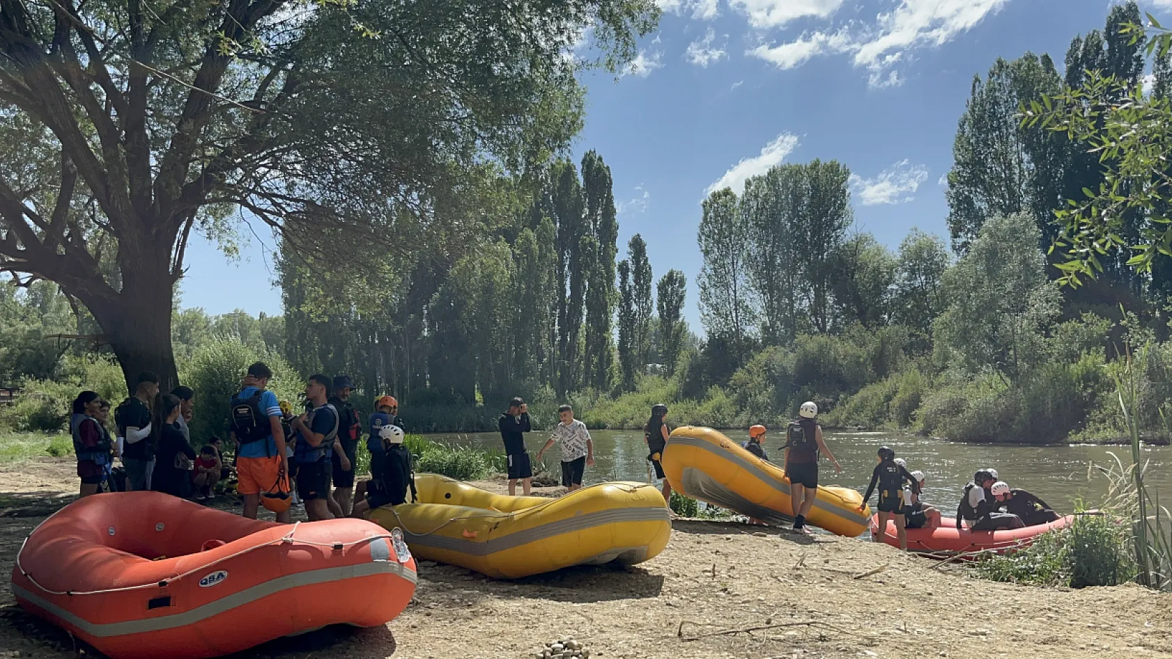 Kars'ta rafting heyecanı başladı: İlk eğitim kampı düzenleniyor