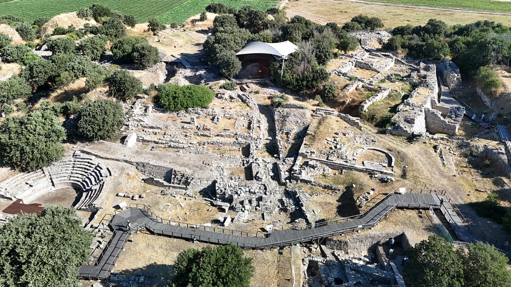 5 bin 600 yıllık Troya'da savaşın izleri aranıyor