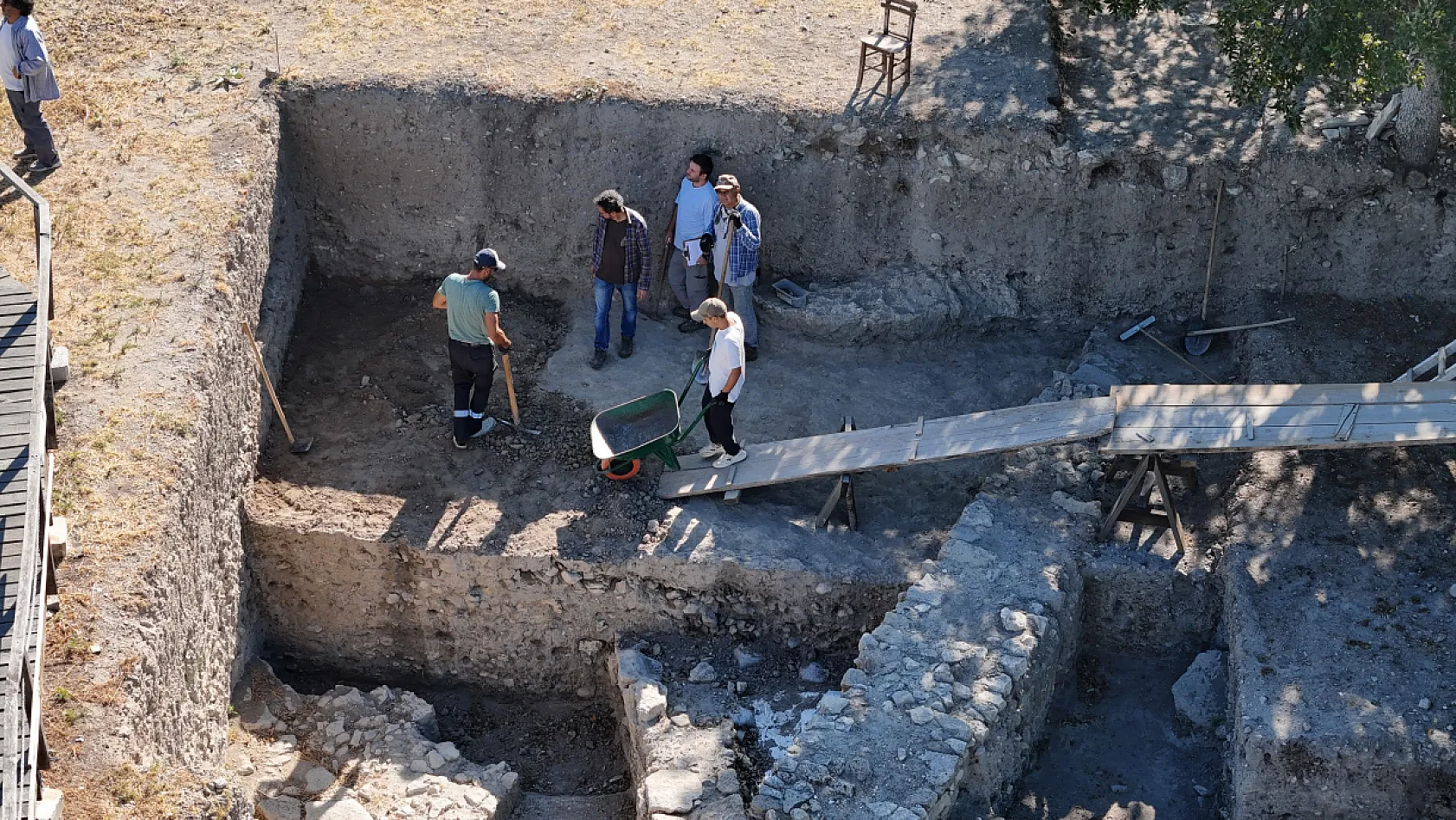 5 bin 600 yıllık Troya'da savaşın izleri aranıyor